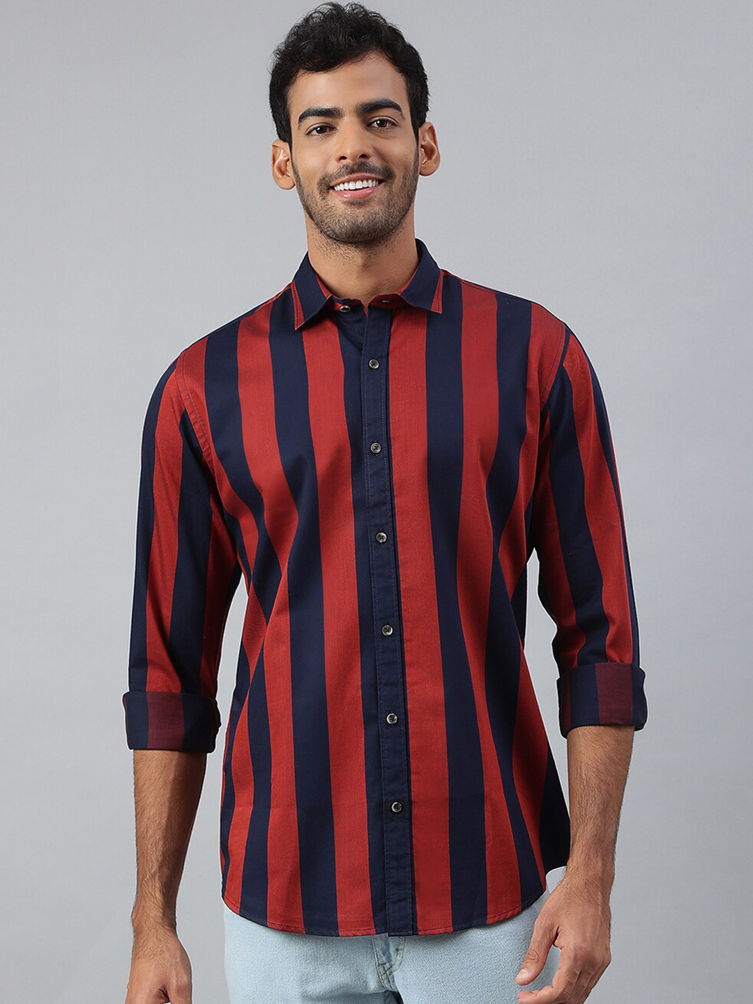 MR BUTTON Men Navy Blue & Red Slim Fit Striped Cotton Casual Shirt