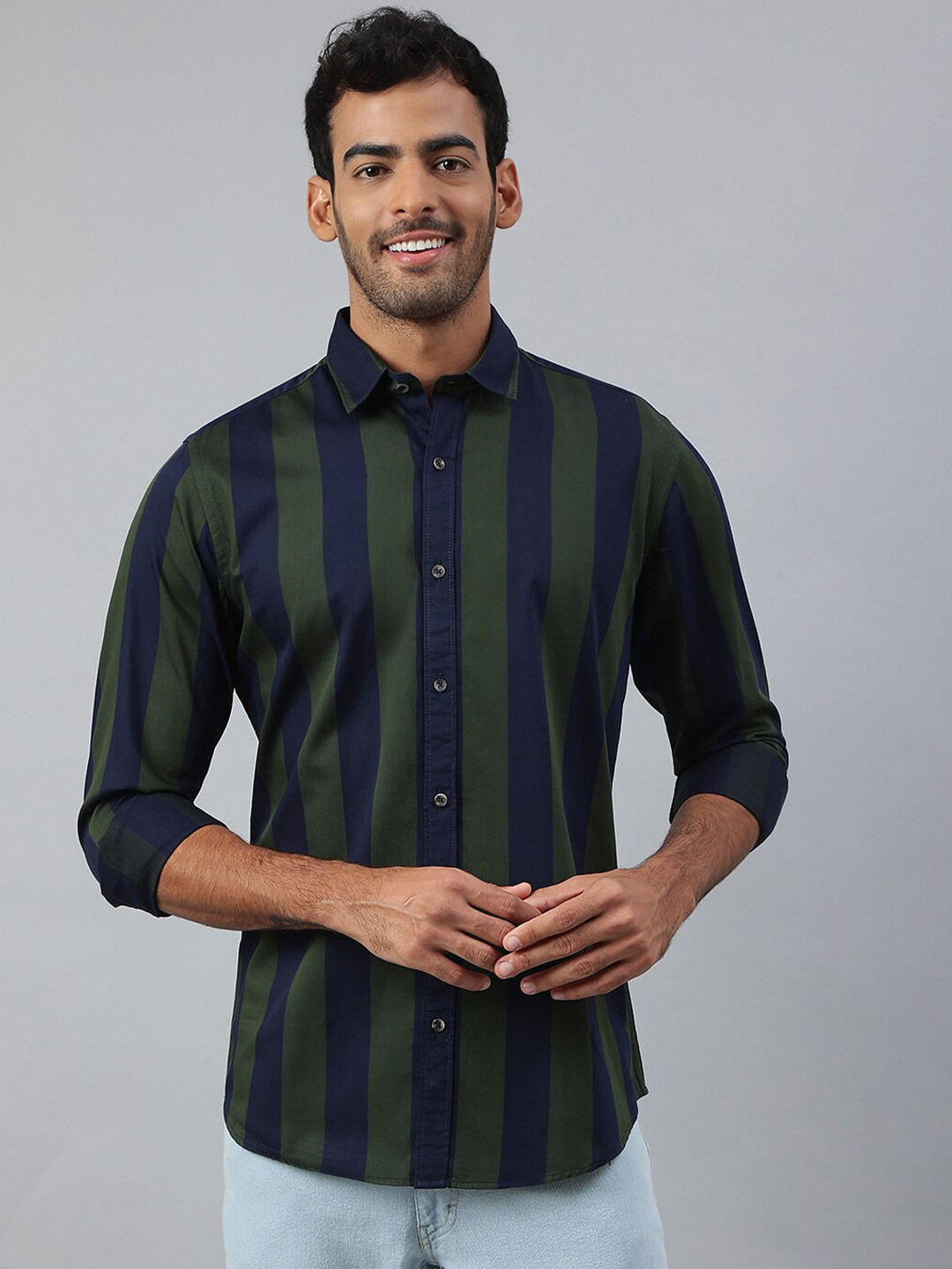MR BUTTON Men Navy Blue & Green Slim Fit Striped Casual Shirt