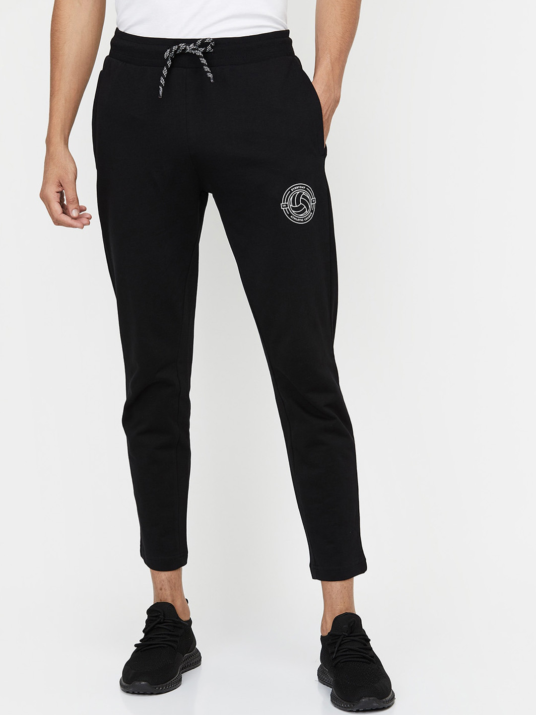 max Men Black Solid Track Pant