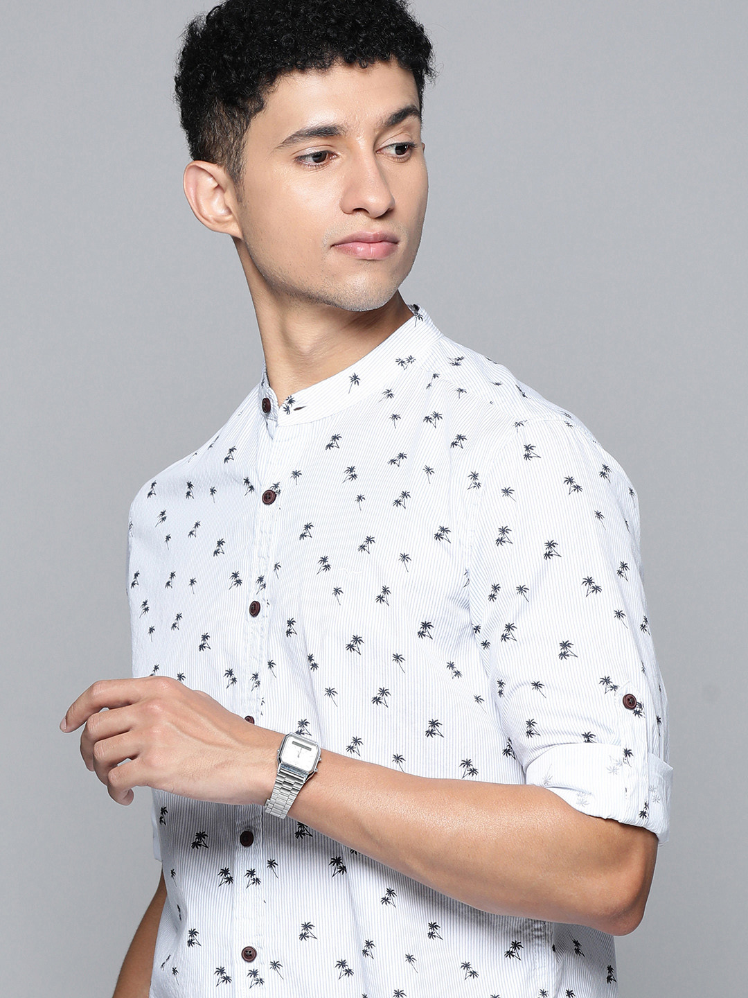 Flying Machine Men White & Navy Blue Slim Fit Floral Printed Pure Cotton Casual Shirt