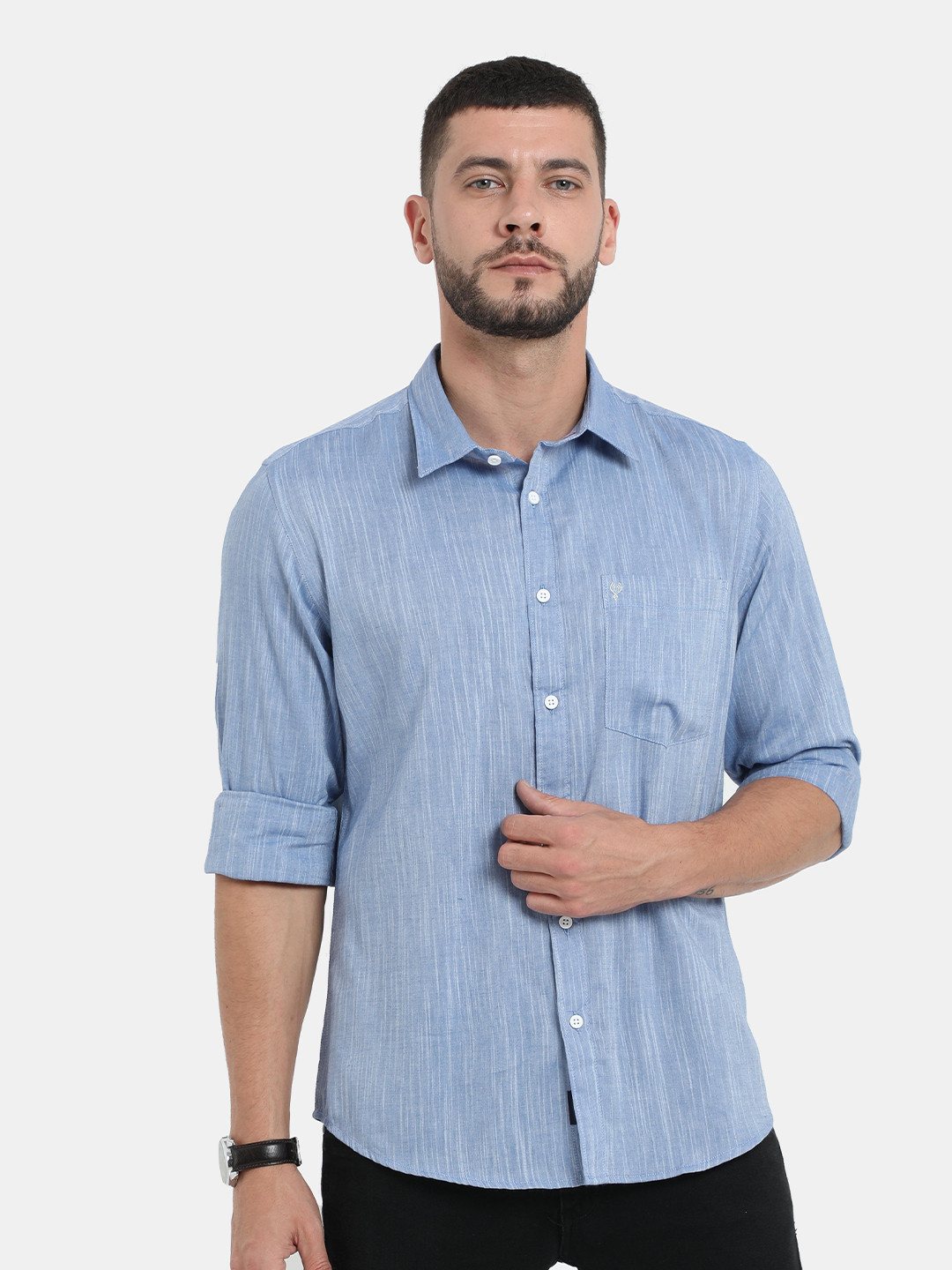 VUDU Men Blue Solid Comfort Casual Shirt