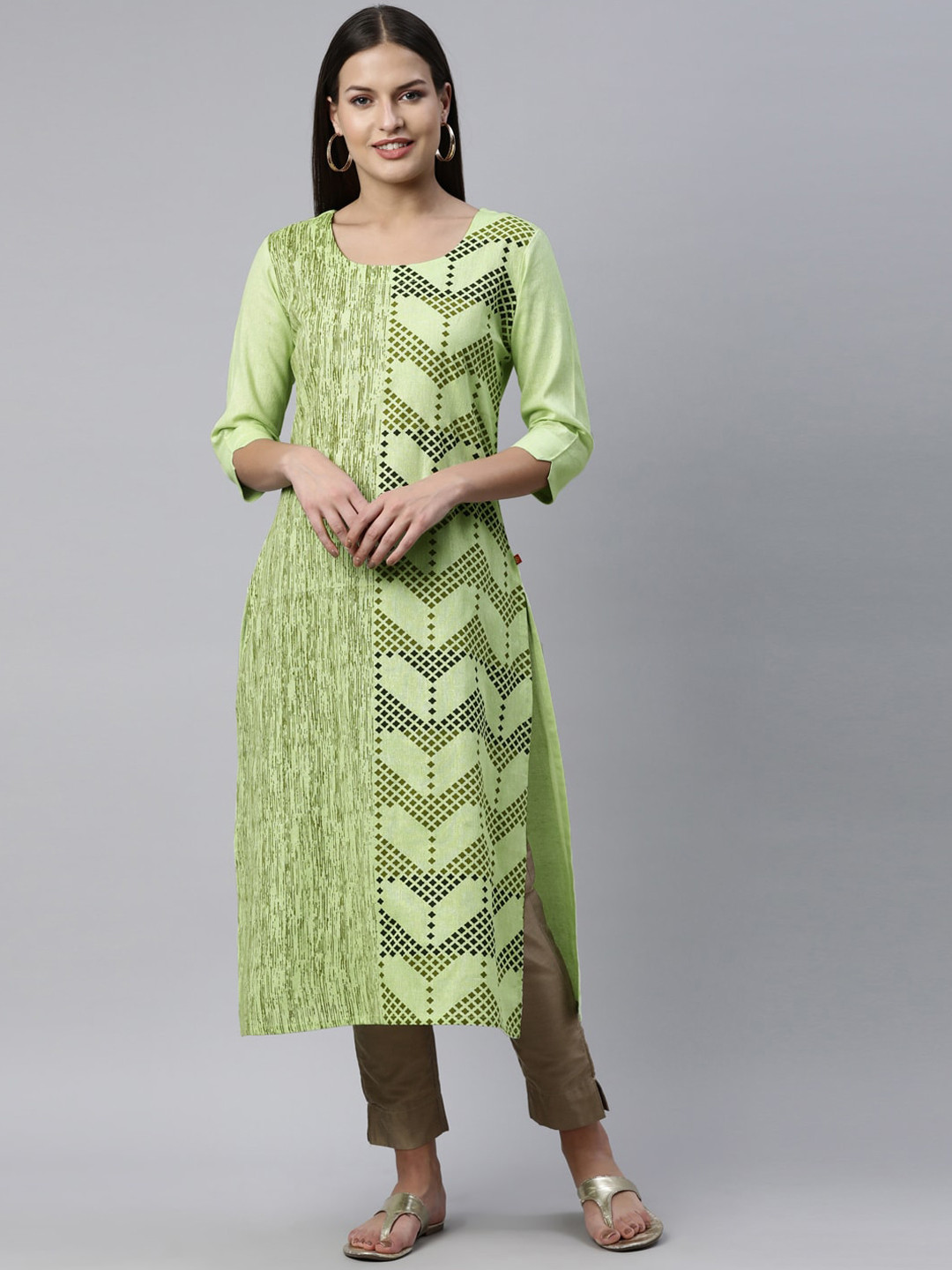 Marcia Women Green Printed Abstract  Straight Kurta Round Neck