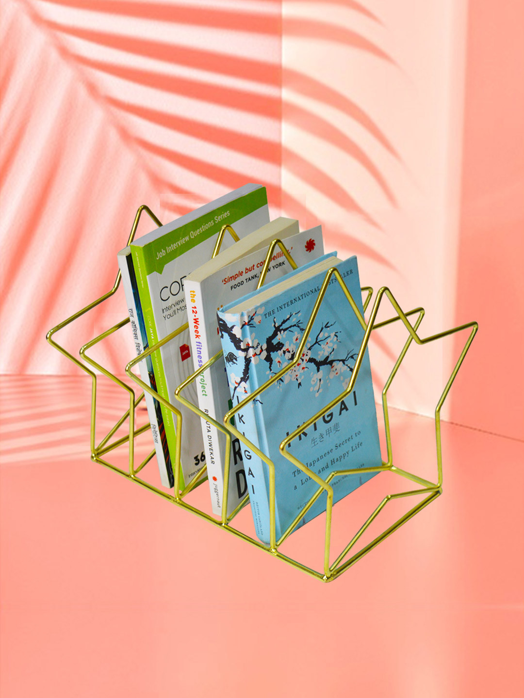 Tranquil square Gold-Toned Star Shape Magazine Organizer Stand