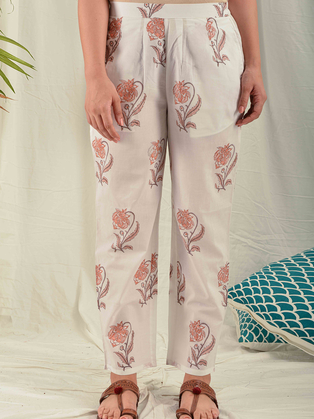 House of Dhaaga Women White Floral Printed Straight Palazzos