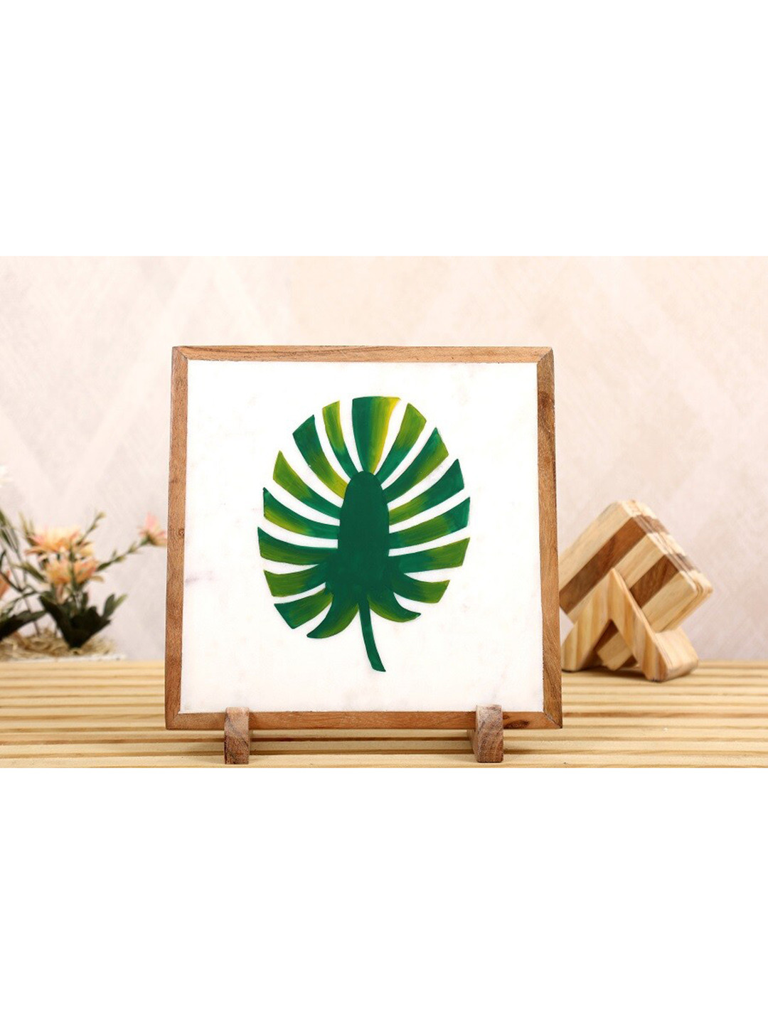 POSH-N-PLUSH Leaf Love White Marble Glossy Living Room Medium Showpiece - 9.8 Inches