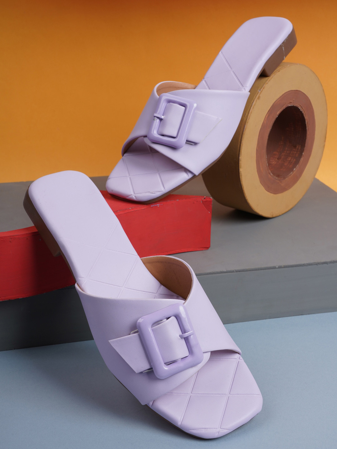 SAPATOS Women Purple Colourblocked Buckles Flats