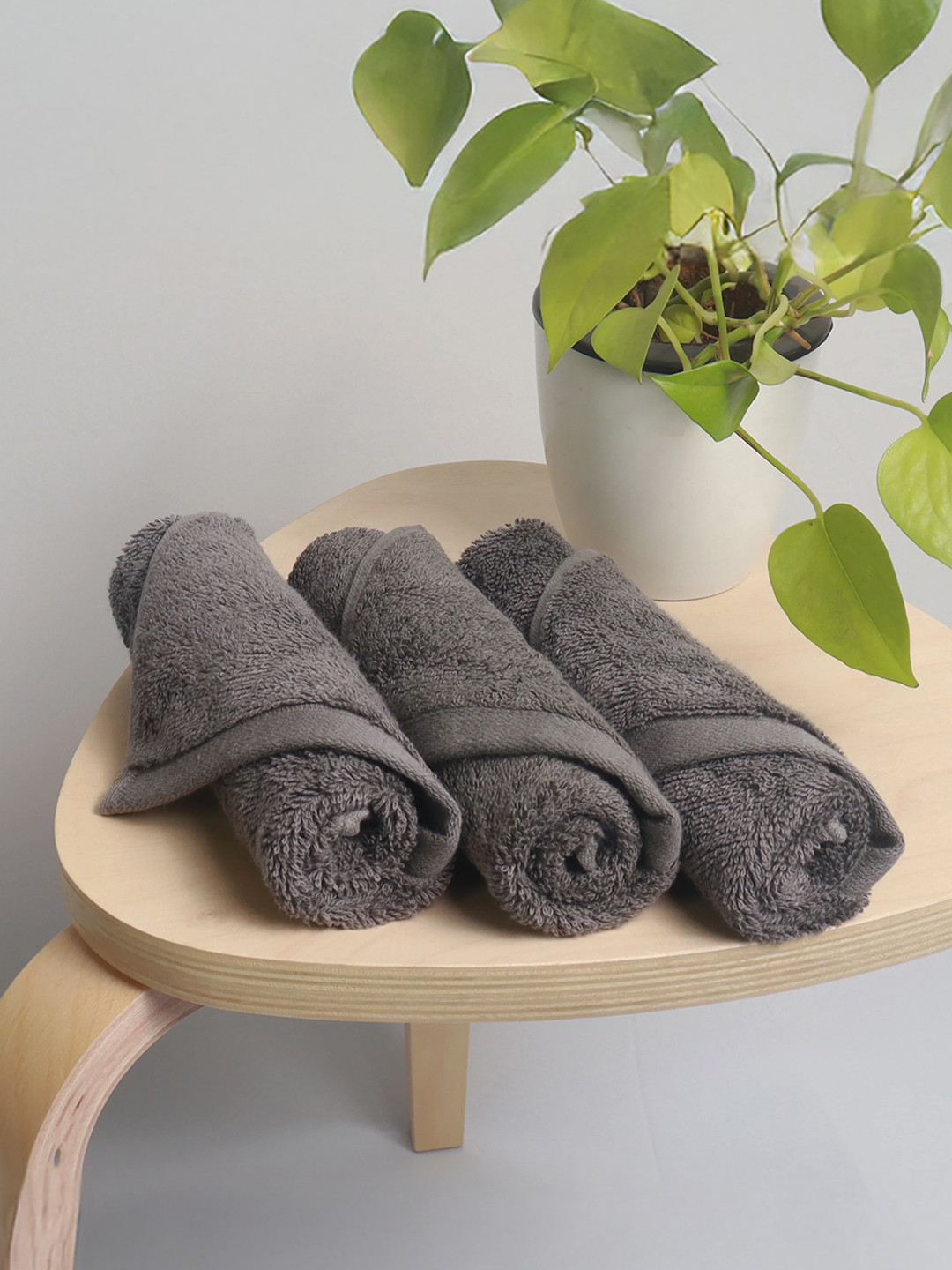Heelium Grey Unisex Pack of 3 Bamboo Super Soft & Quick Drying Face Towel