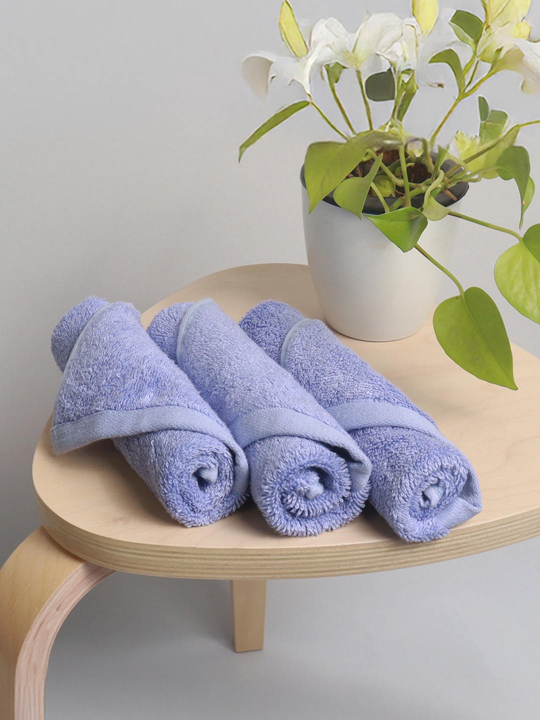 Heelium Iris Unisex Pack of 3 Bamboo Super Soft & Quick Drying Face Towel