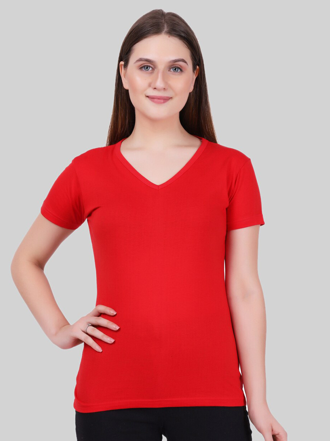 Fleximaa Women Red V-Neck T-shirt