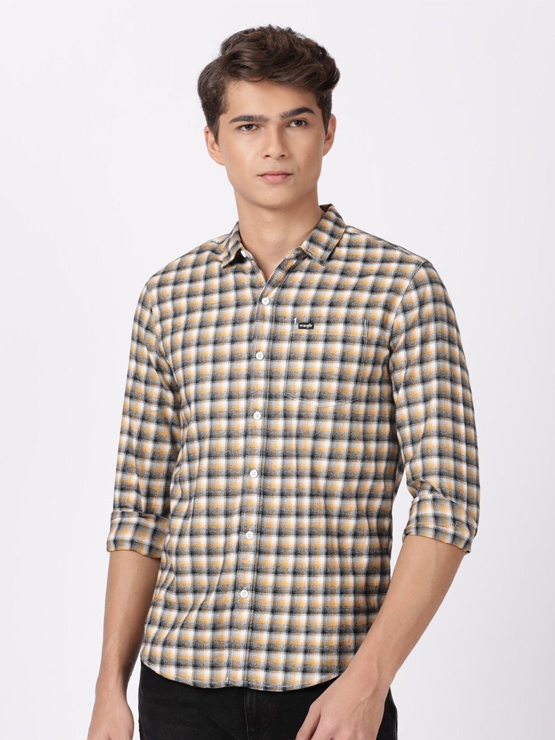 Wrangler Men White & Yellow Slim Fit Checked Casual Shirt