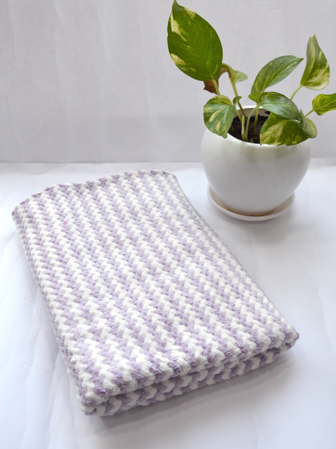 Tranquil square Purple & White Striped 650 GSM Cotton Bath Towel