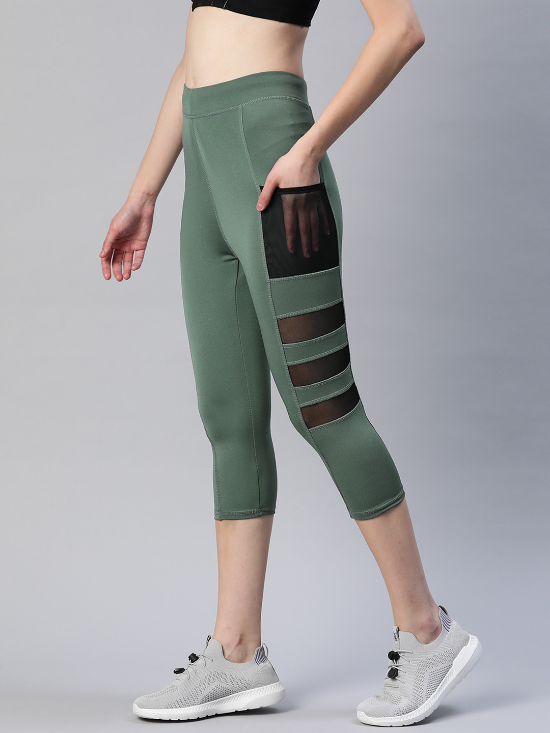 Blinkin Women Olive Green Rapid Dry 3/4th Tights With Breathable Mesh & Side Pockets