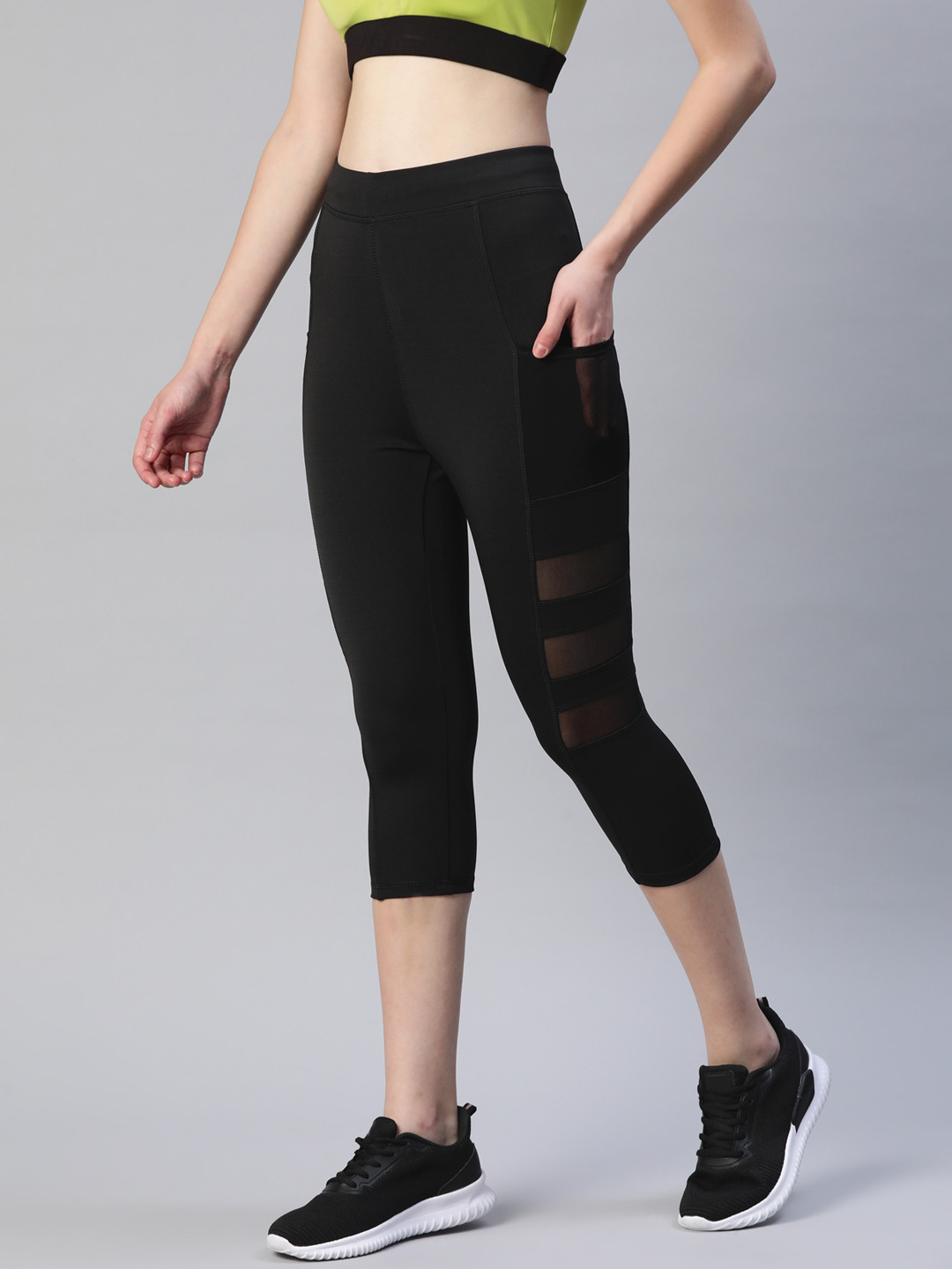 Blinkin Women Black Rapid Dry 3/4th Tights With Breathable Mesh & Side Pockets