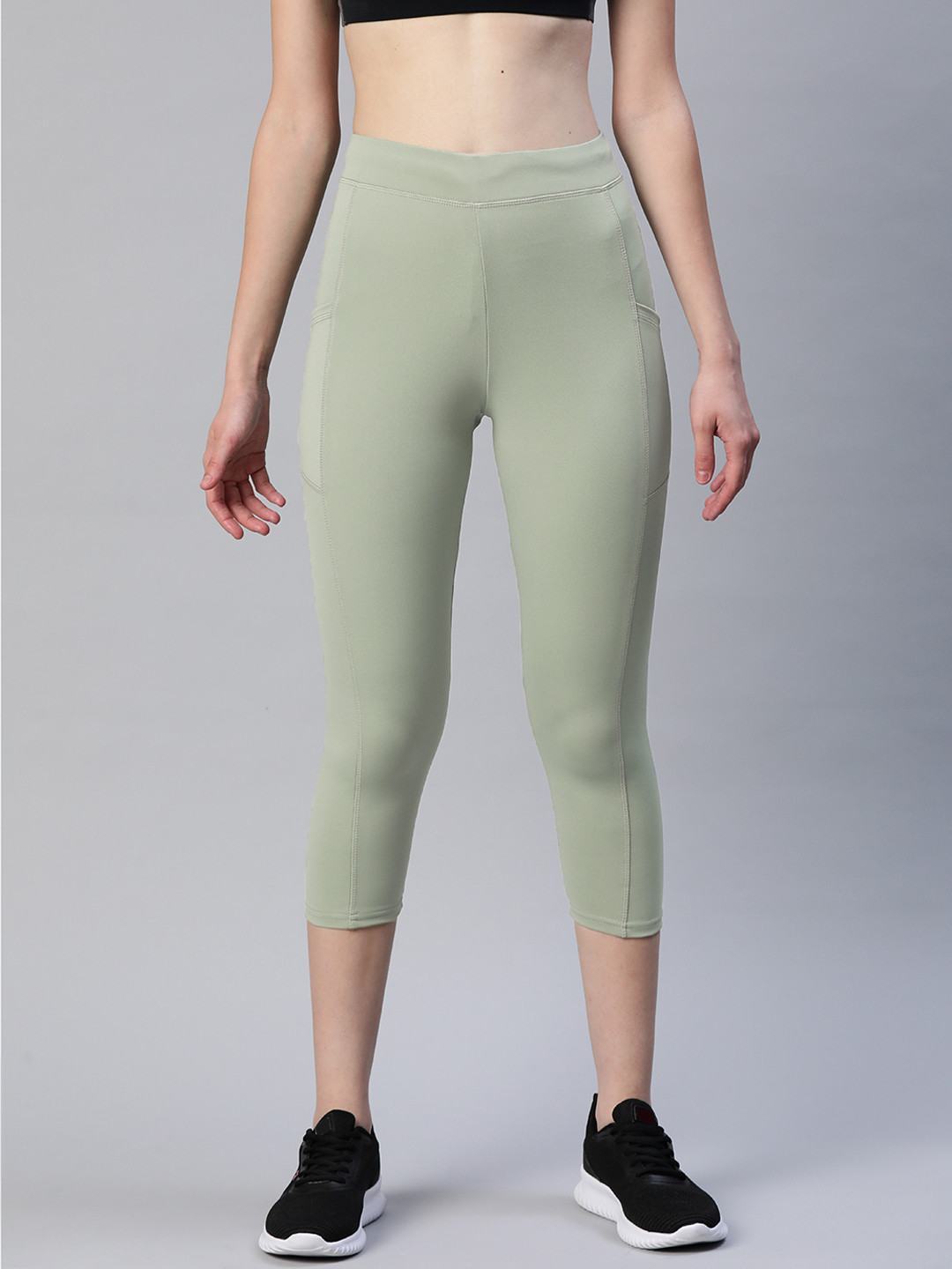Blinkin Women Green Solid Three Fourth Tights