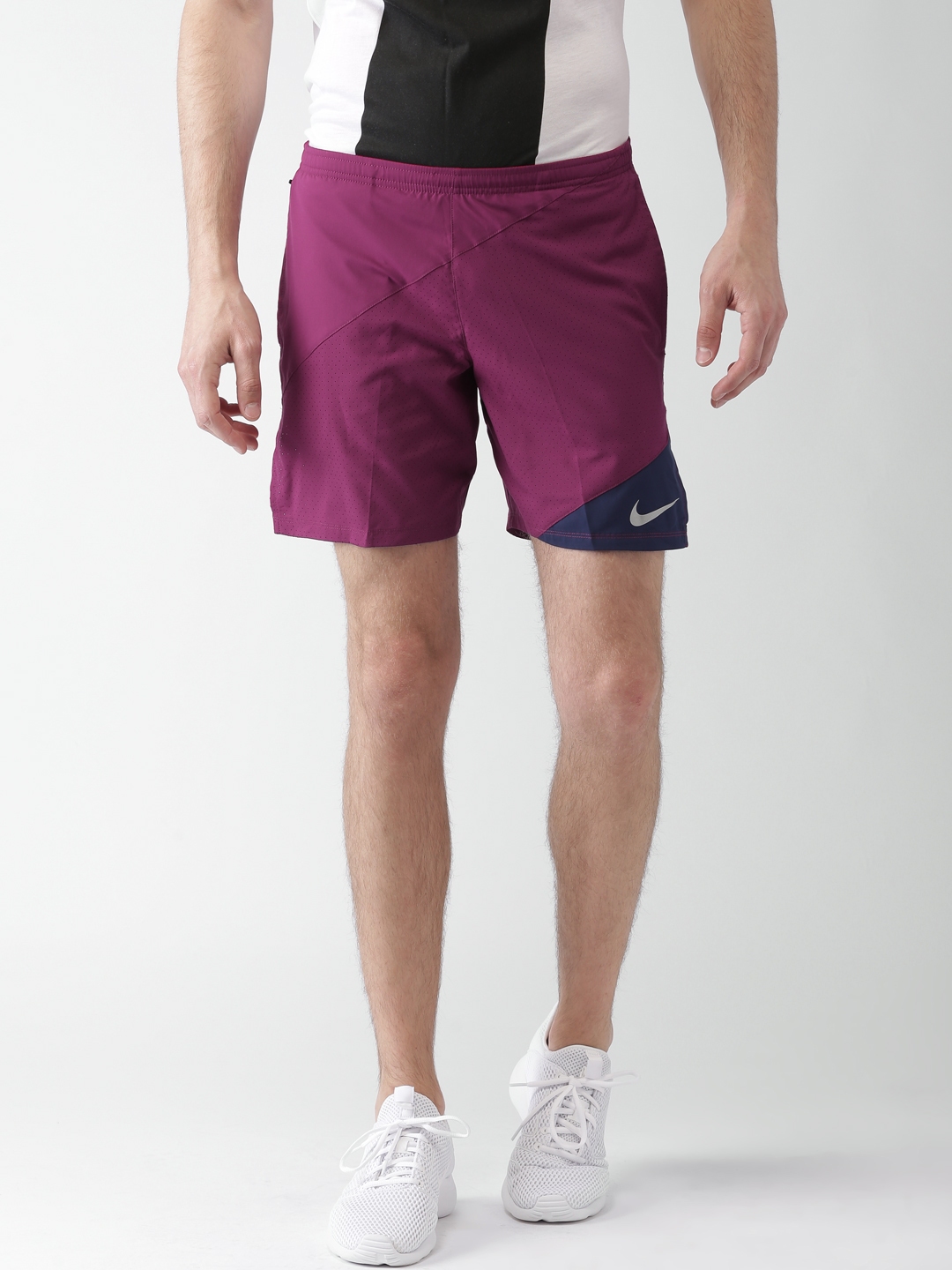 myntra nike shorts