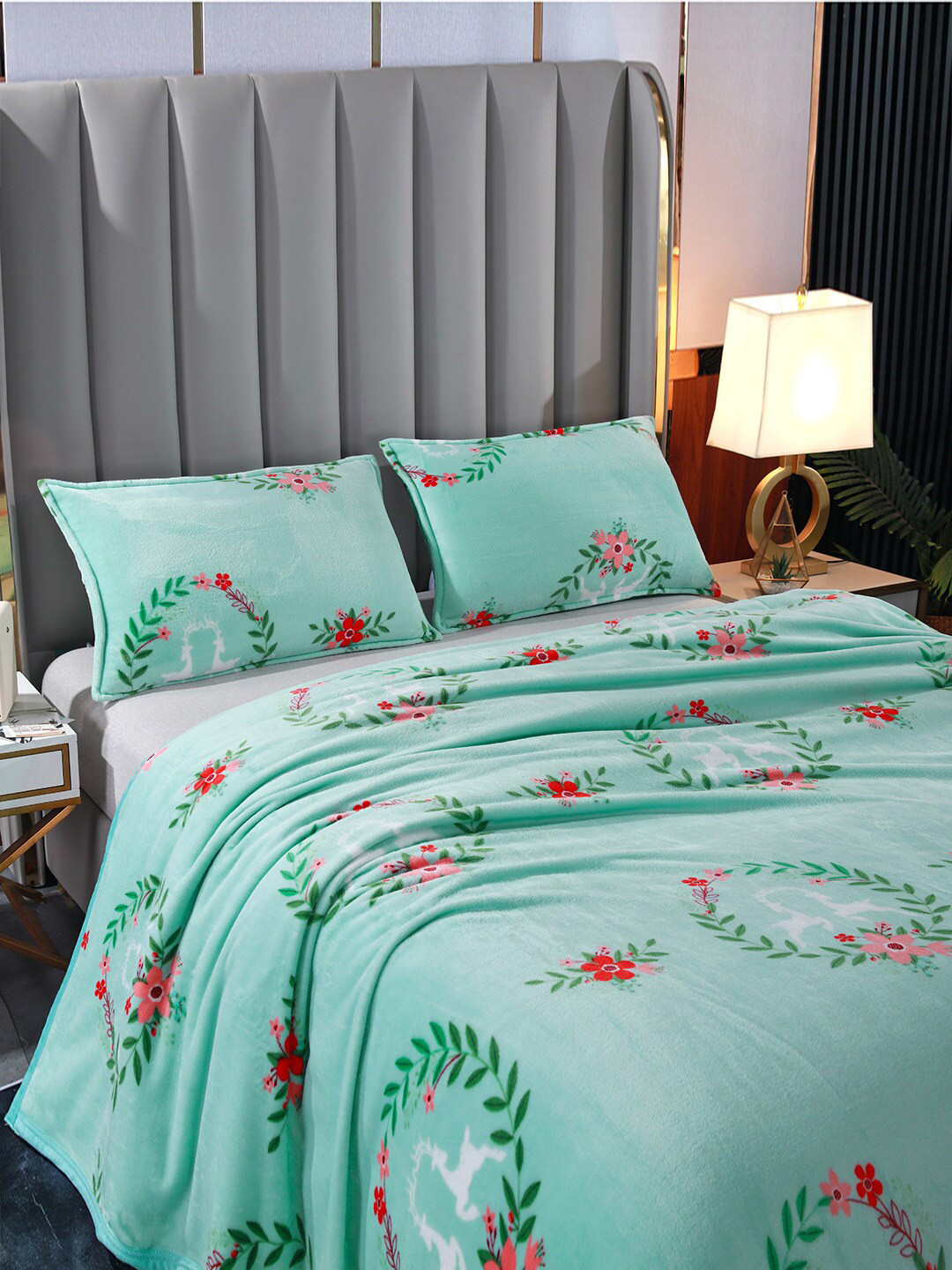 JC HOME Green  Red Floral Summer 300 GSM Double Bed Blanket
