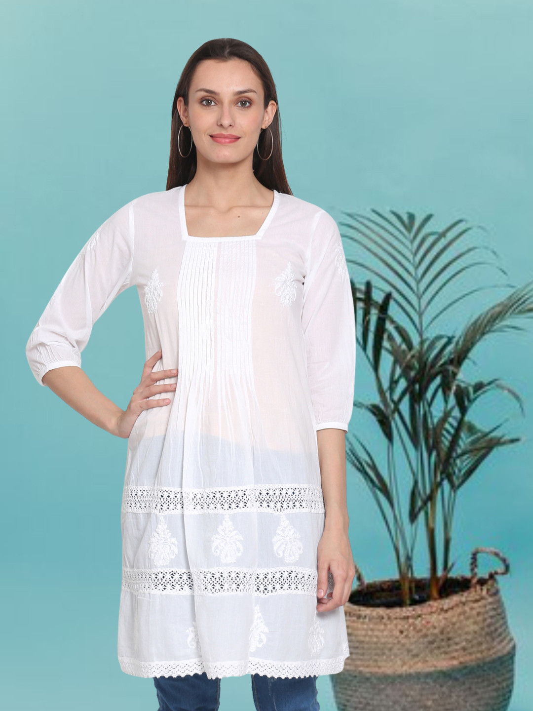 PARAMOUNT CHIKAN White Square Neck Embroidered Chikankari Cotton Tunic