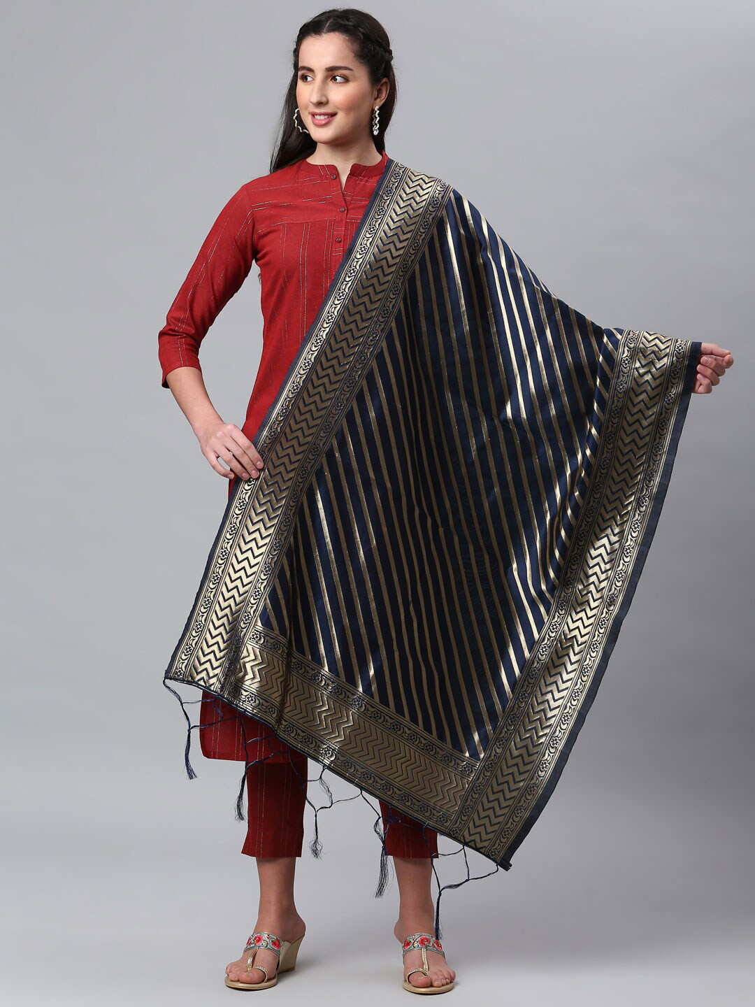 Lilots Navy Blue & Gold-Toned Woven Design Dupatta with Zari