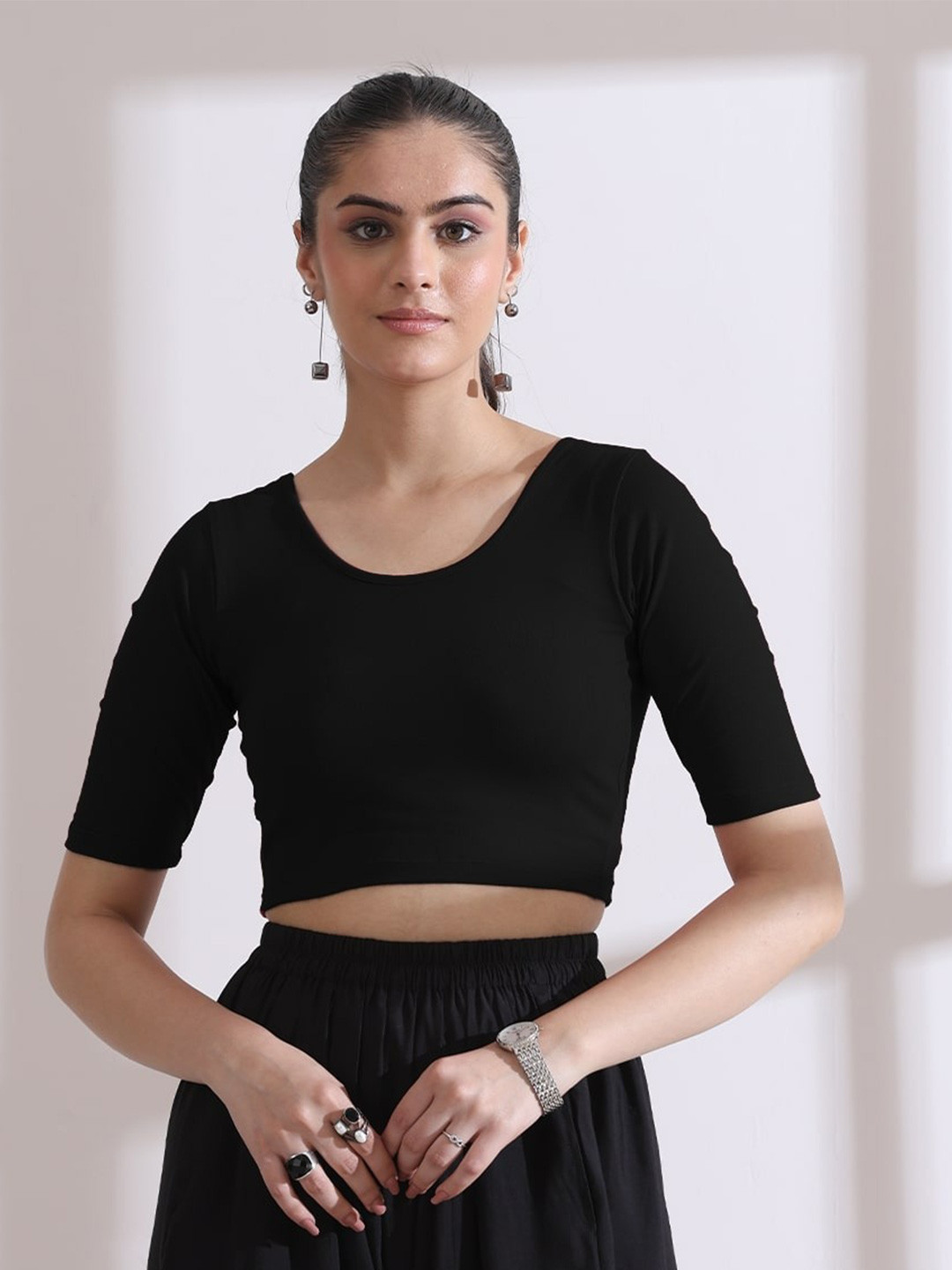 Swtantra Women Black Solid Saree Blouse