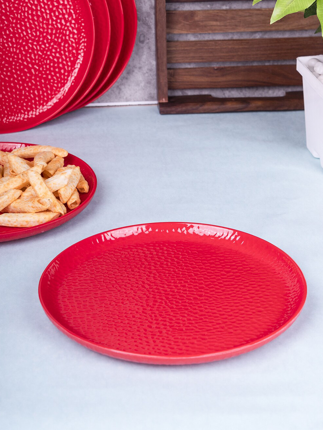 MARKET99 Red & 6 Pieces Melamine Glossy Plates