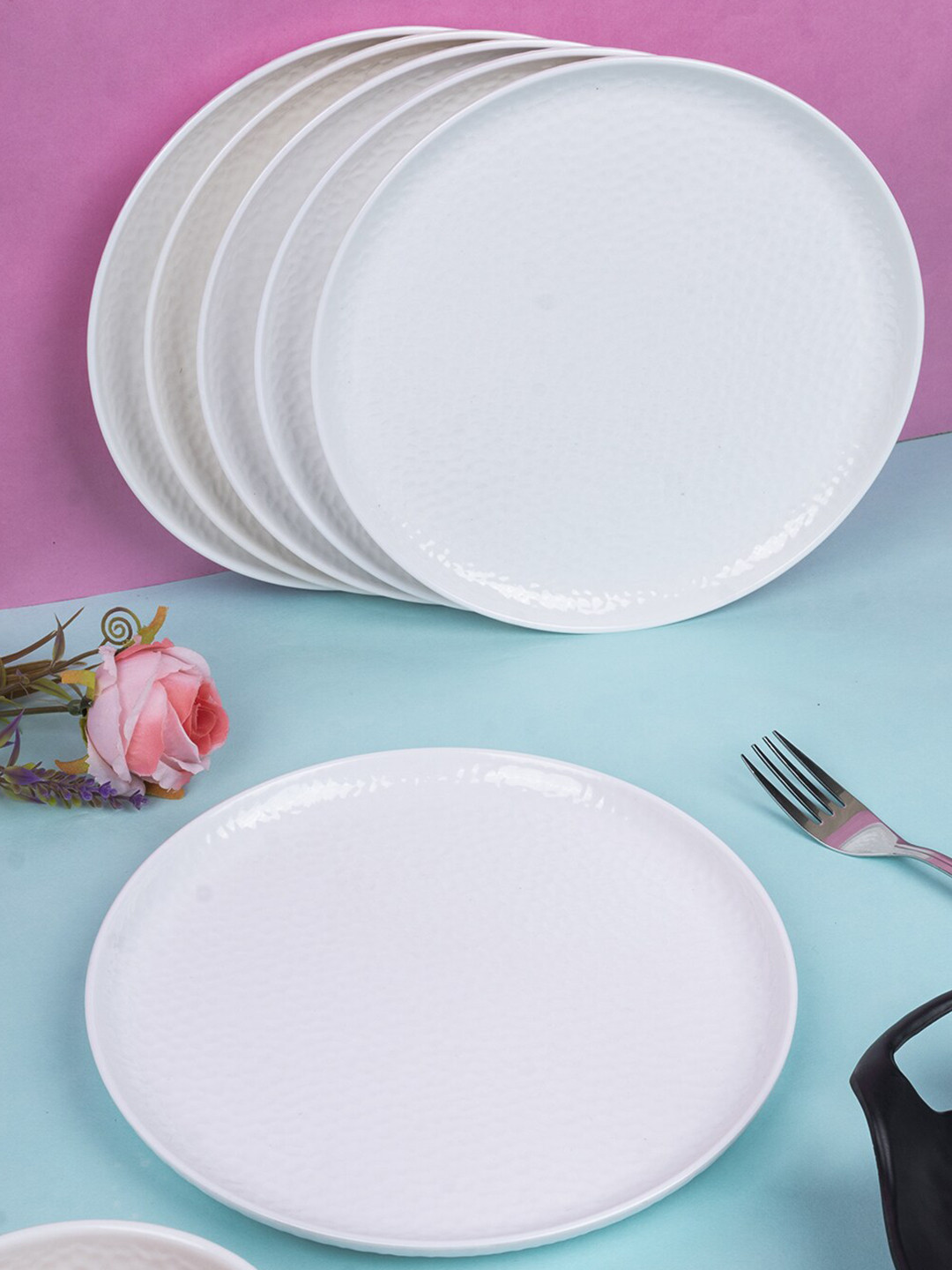 MARKET99 White Set of 6 Textured Melamine Glossy Quarter Plates