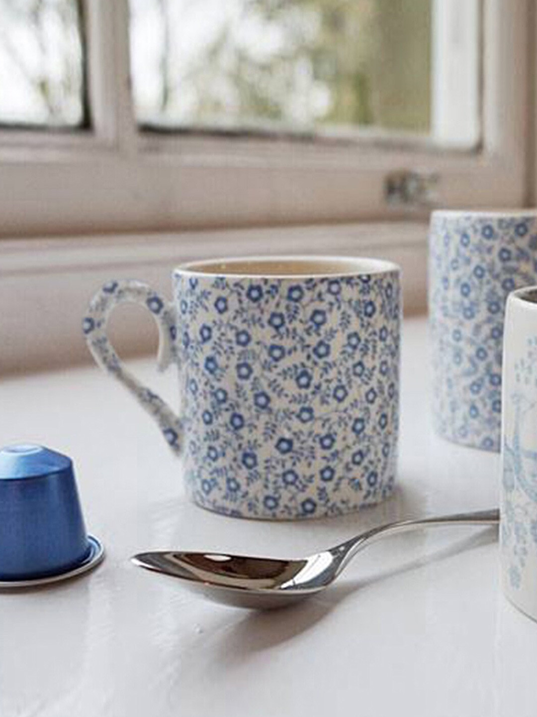 BURLEIGH Blue Floral Earthen Clay Microwave Safe Mug-284ml