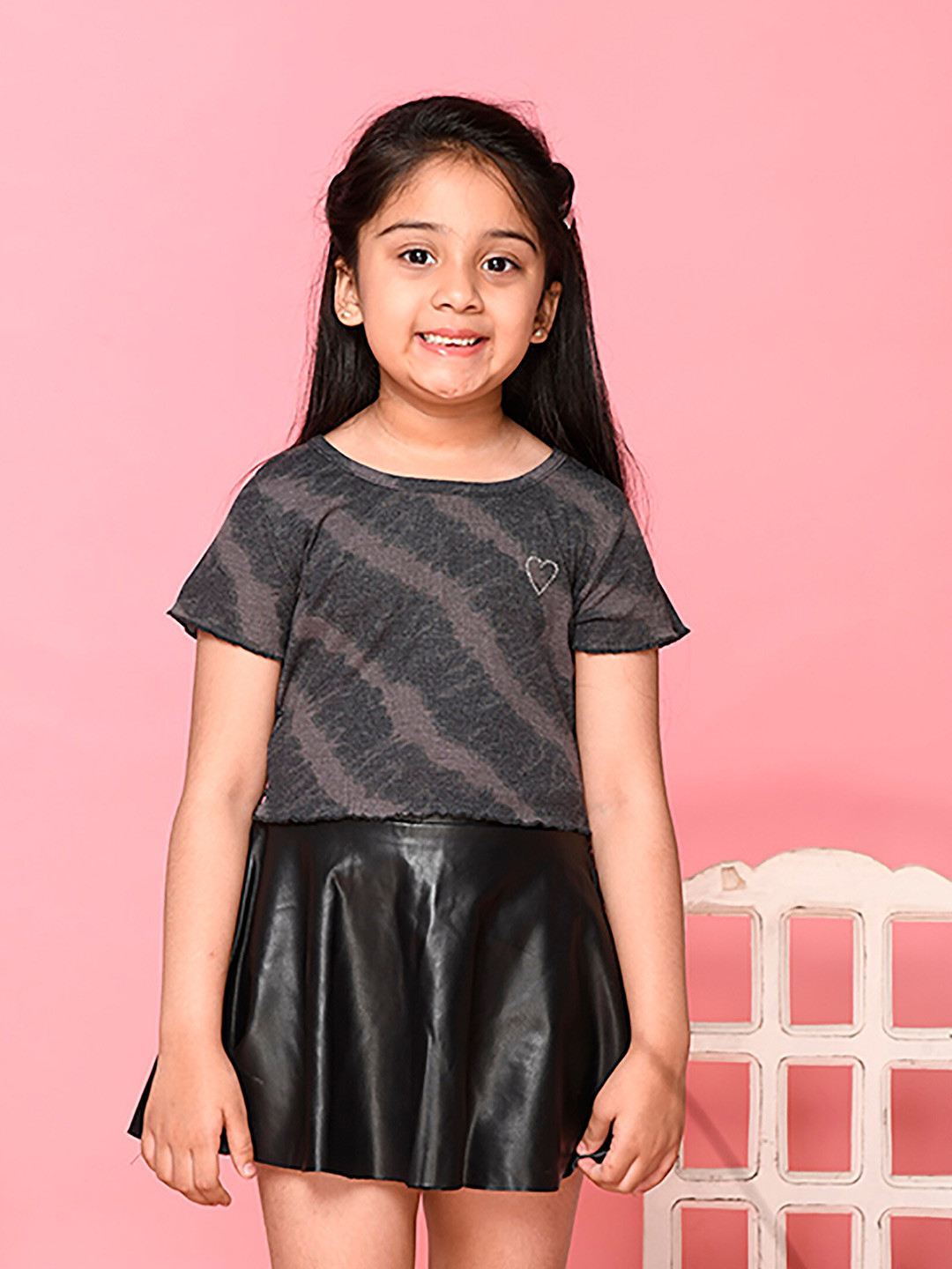 LilPicks Black Tie and Dye Print Boat Neck Top