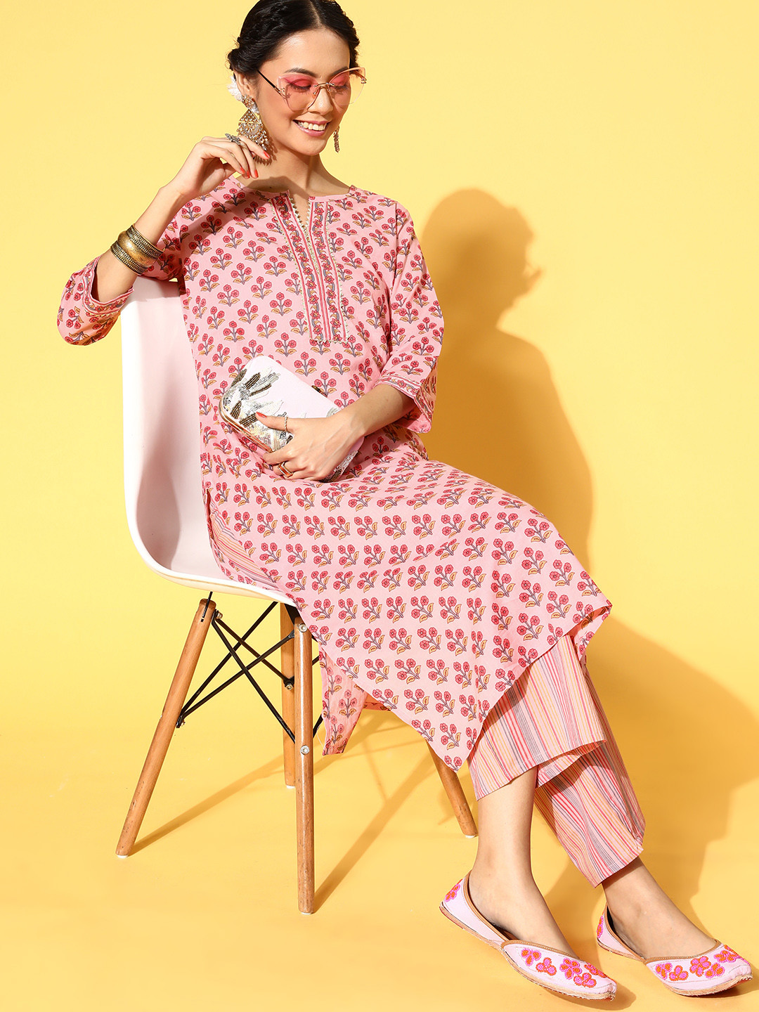Blissta Women Ethnic Motifs Cotton Blend Print Parade Kurta Set