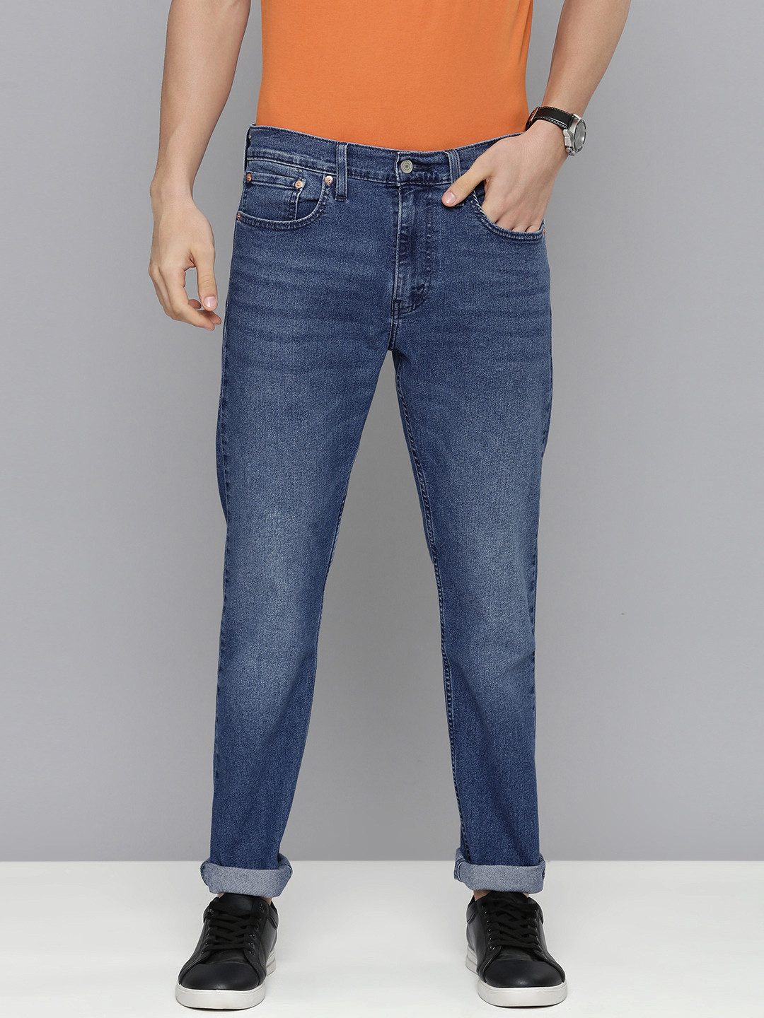 Levis Men Blue Tapered Fit Light Fade Stretchable Casual Jeans