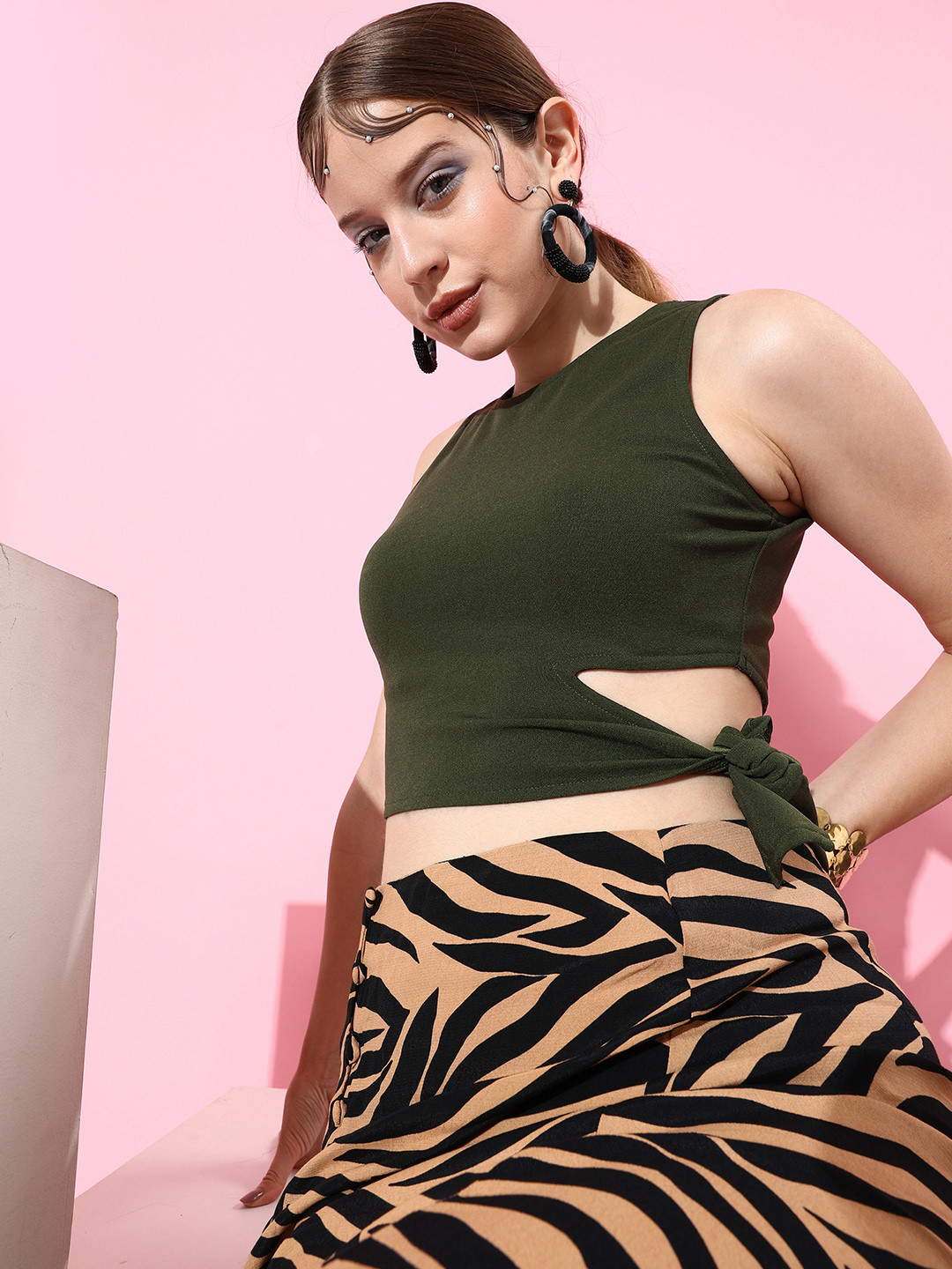 Athena Classic Green Solid Twist & Knot Top