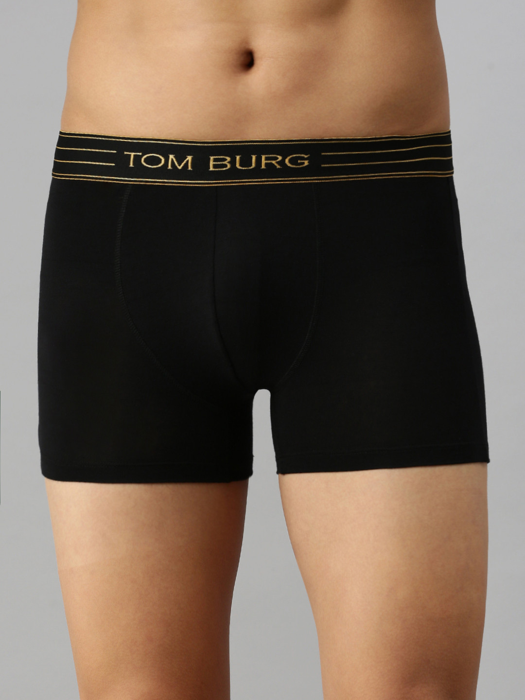 TOM BURG Men Black Solid Trunks 3040