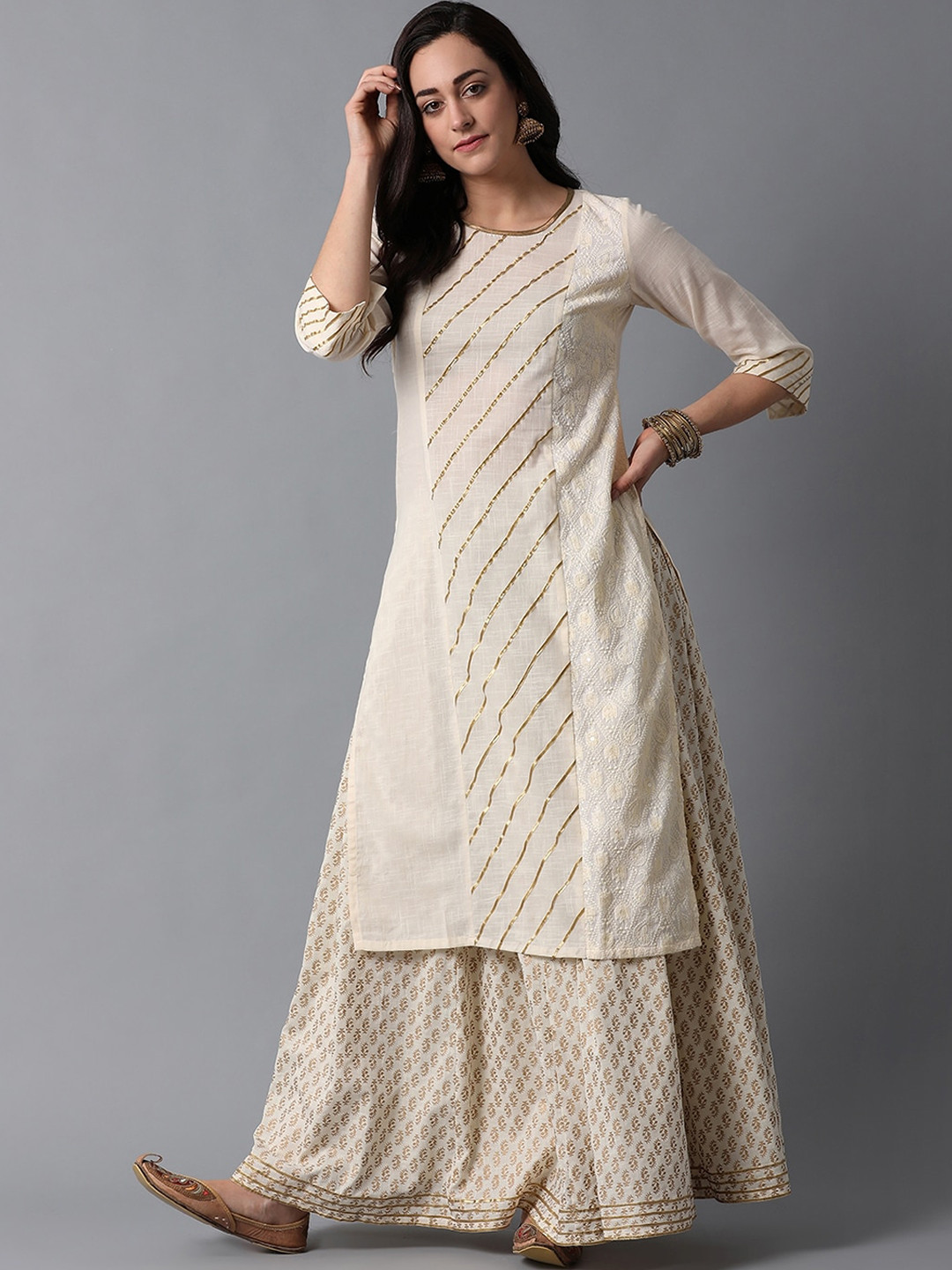 Indian Dobby Women Off White & Gold-Toned Ethnic Motifs Embroidered Gotta Patti Kurta