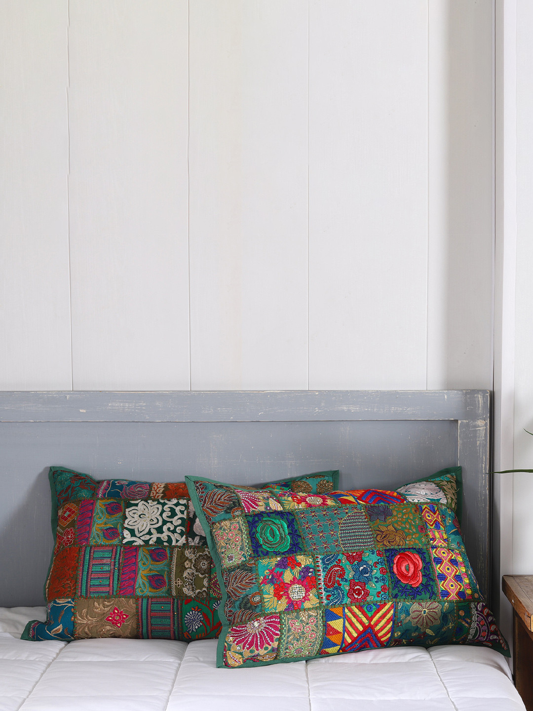 HANDICRAFT PALACE Set of 2 Green Patchwork Embroidered Pillow Covers