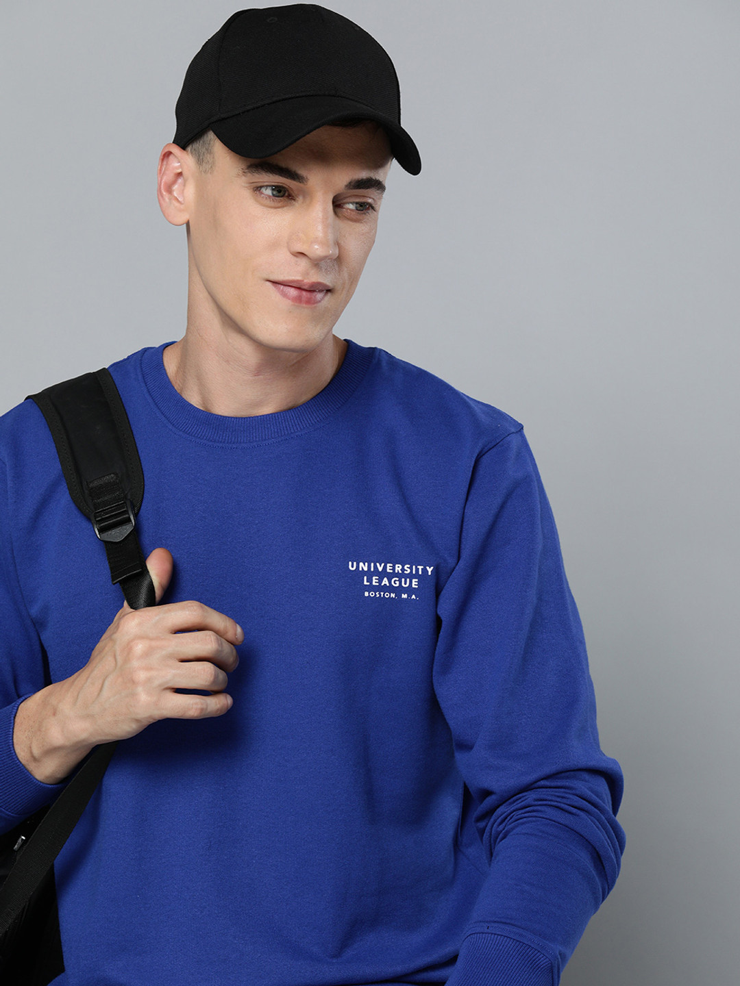 Harvard Men Blue Applique Round-Neck Pullover Sweatshirt