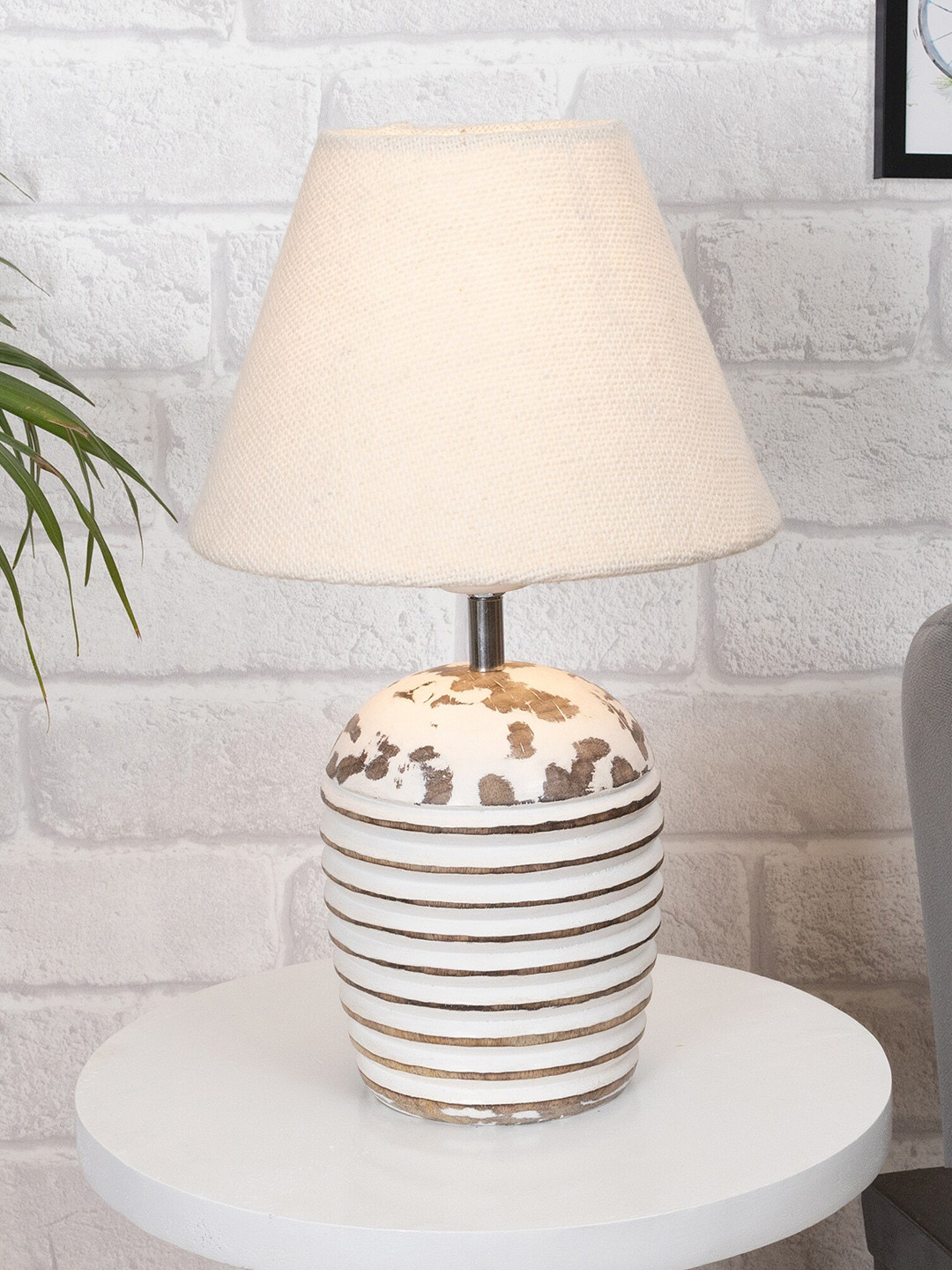 Homesake White-Toned Printed Ribbed Basket Metal Table Lamp