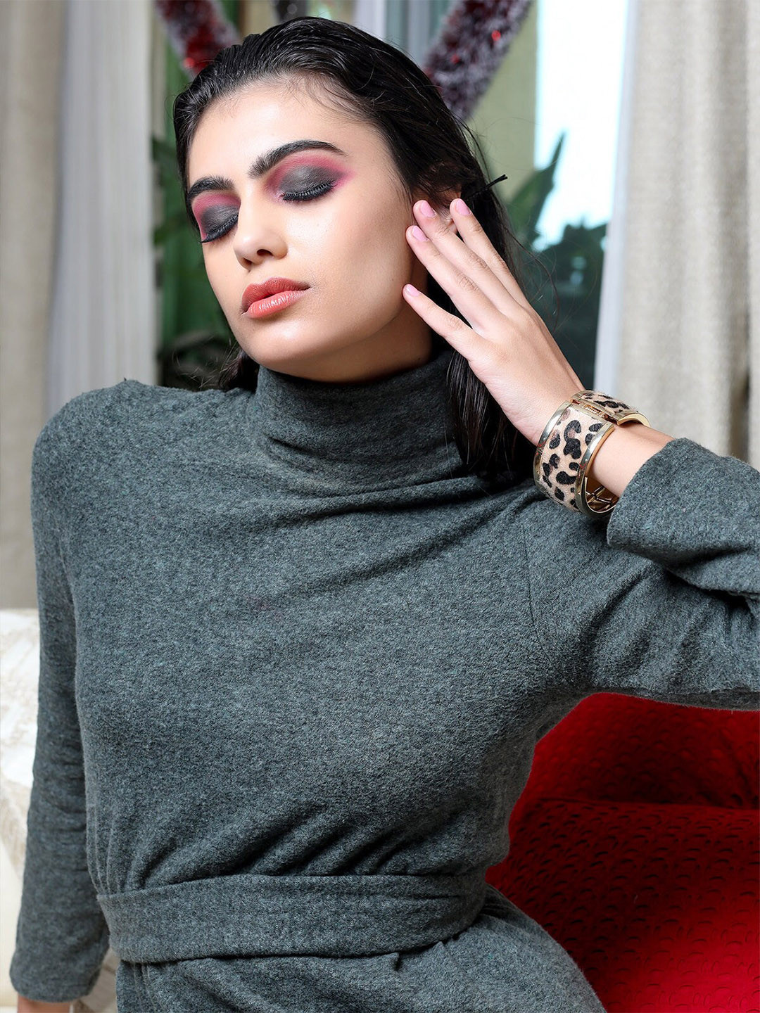 ODETTE Women Gold-Toned & Black Animal Printed Armlet Bracelet