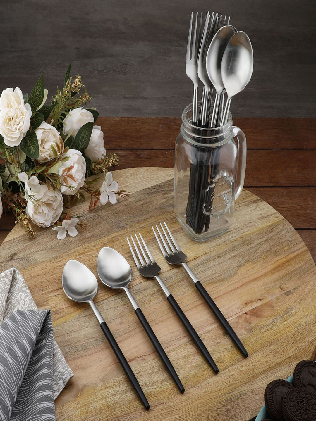 VarEesha12 Pcs Black Steel Cutlery Set