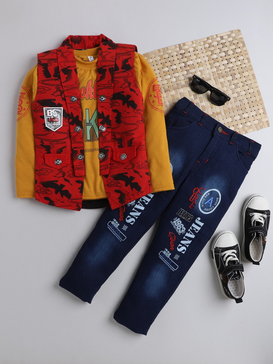 DKGF FASHION Boys Maroon & Yellow Printed 3-Piece Suit