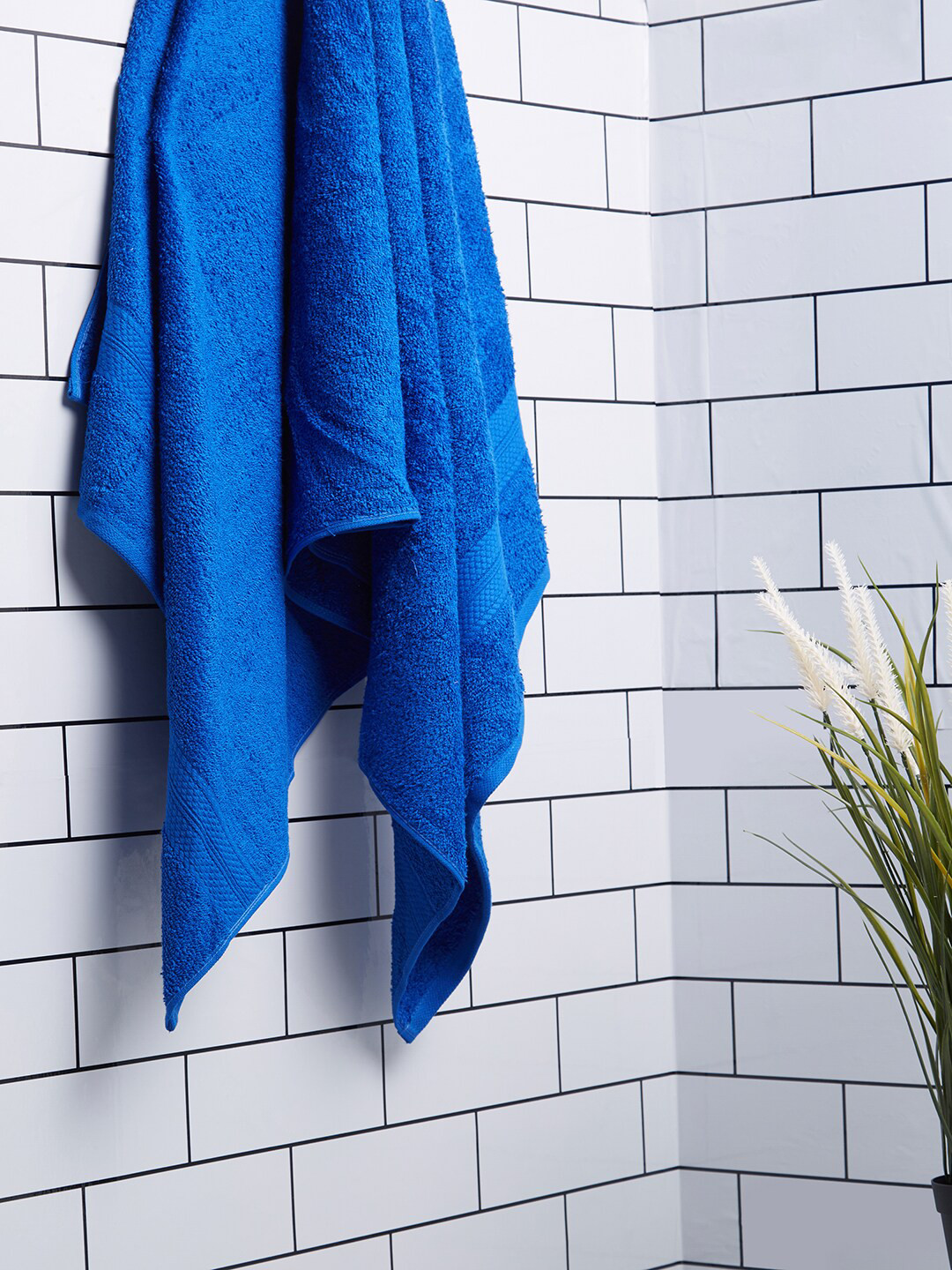 SPACES Blue Solid Cotton 450 GSM Bath Towels