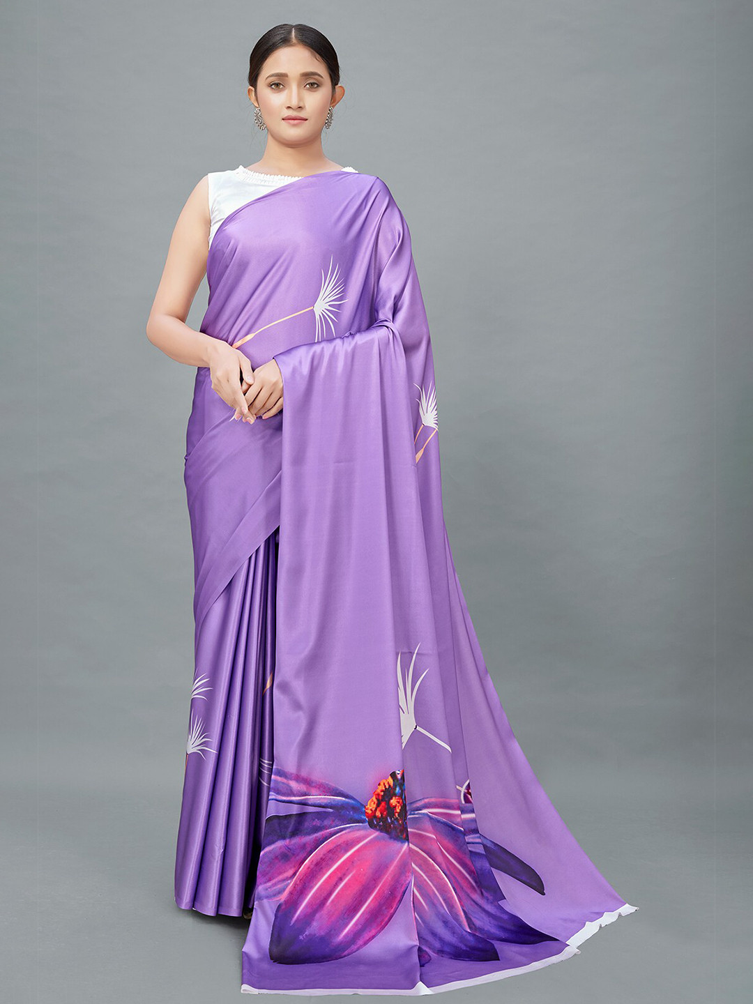 MONJOLIKA FASHION Lavender & White Floral Satin Saree