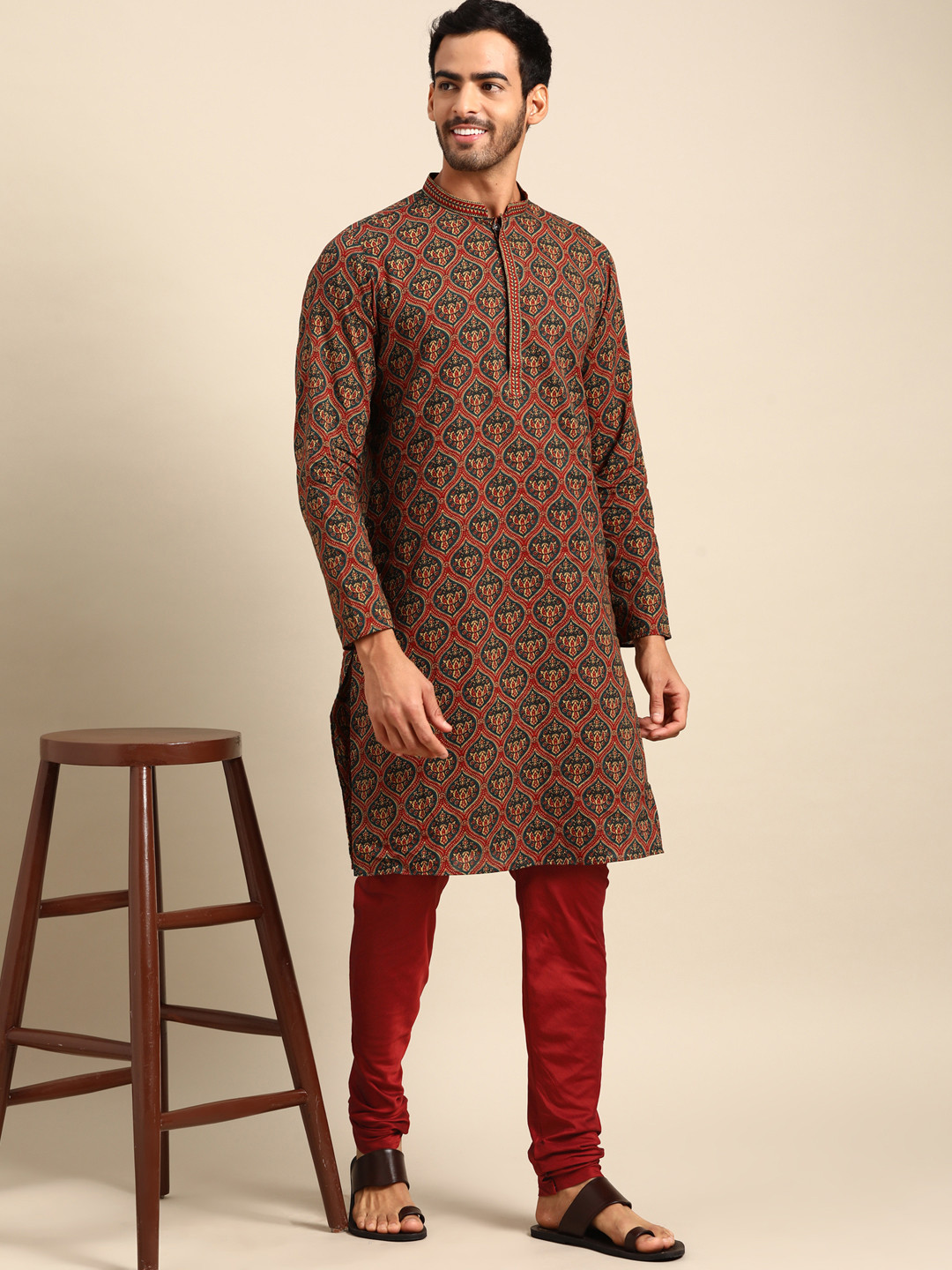 Amodh by Kisah Men Maroon Solid Churidar