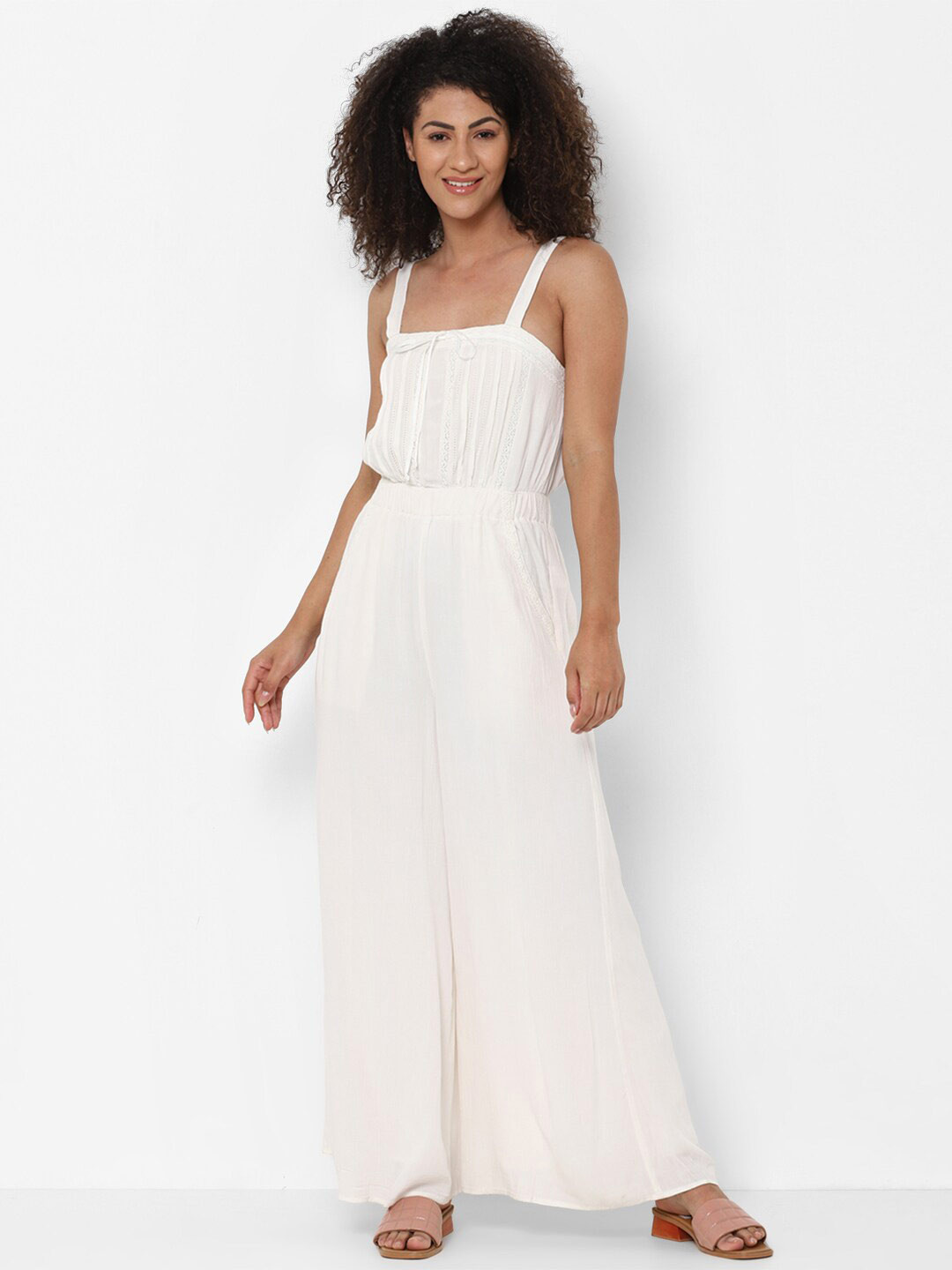 AMERICAN EAGLE OUTFITTERS White Basic Jumpsuit