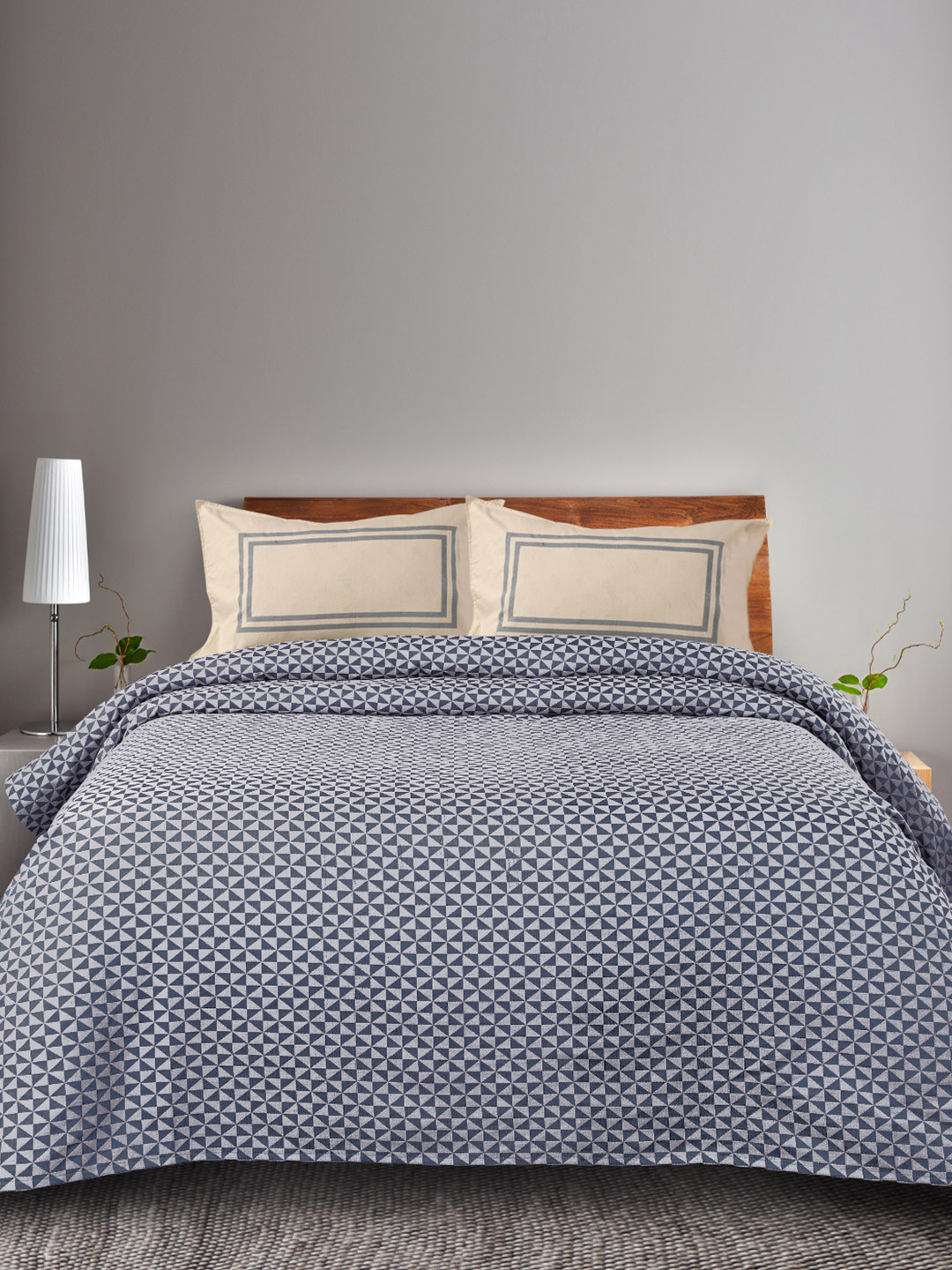 Saral Home Aster Blue Geometric Cotton 160 TC Queen Bedsheet with 2 Pillow Covers-228 x 254 cm