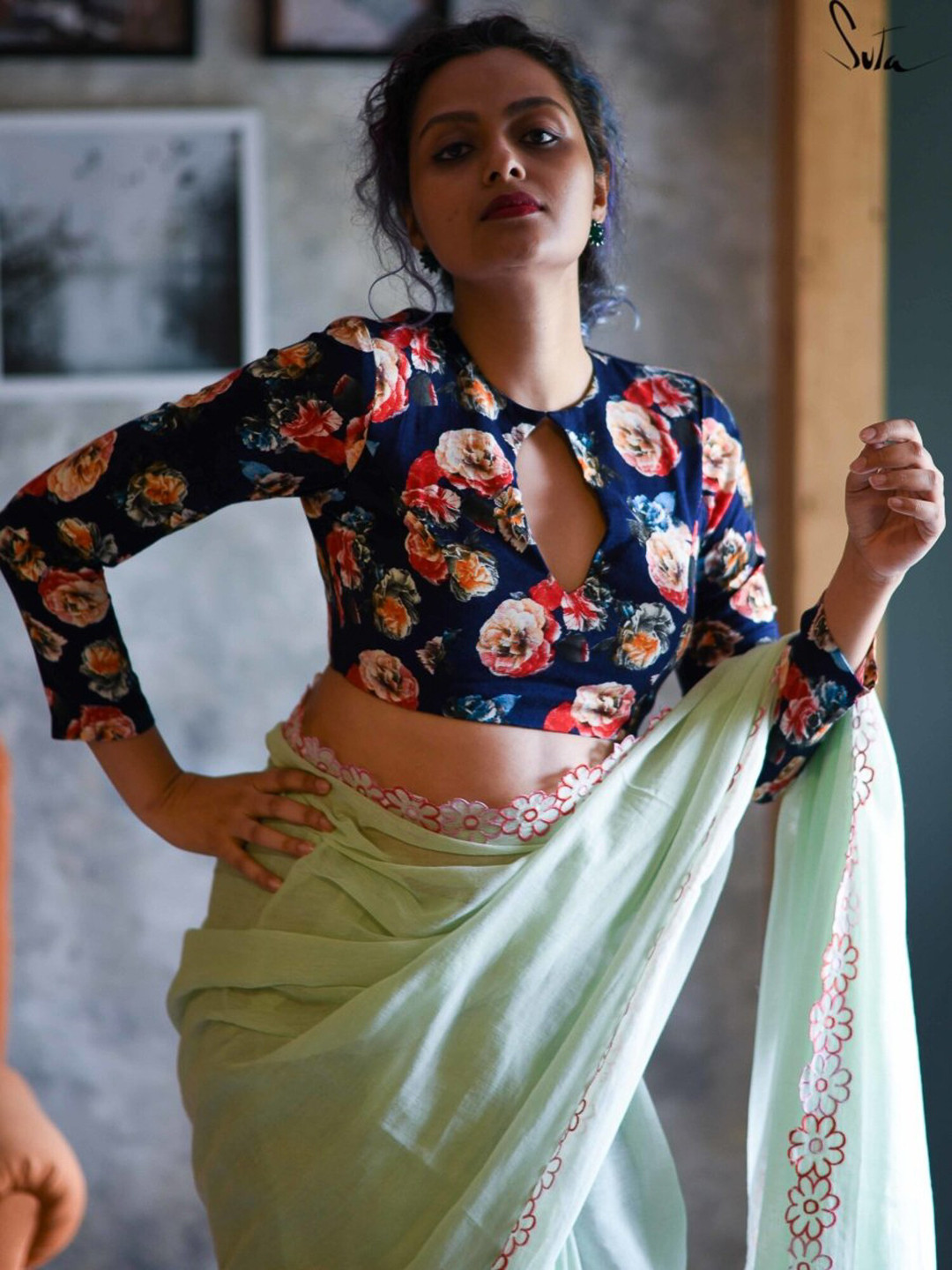 Suta Women Blue Floral Printed Saree Blouse