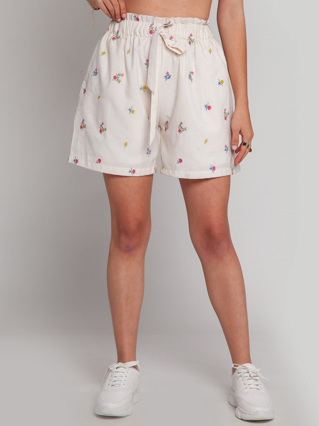 zink Z Women White Floral Printed High-Rise Shorts