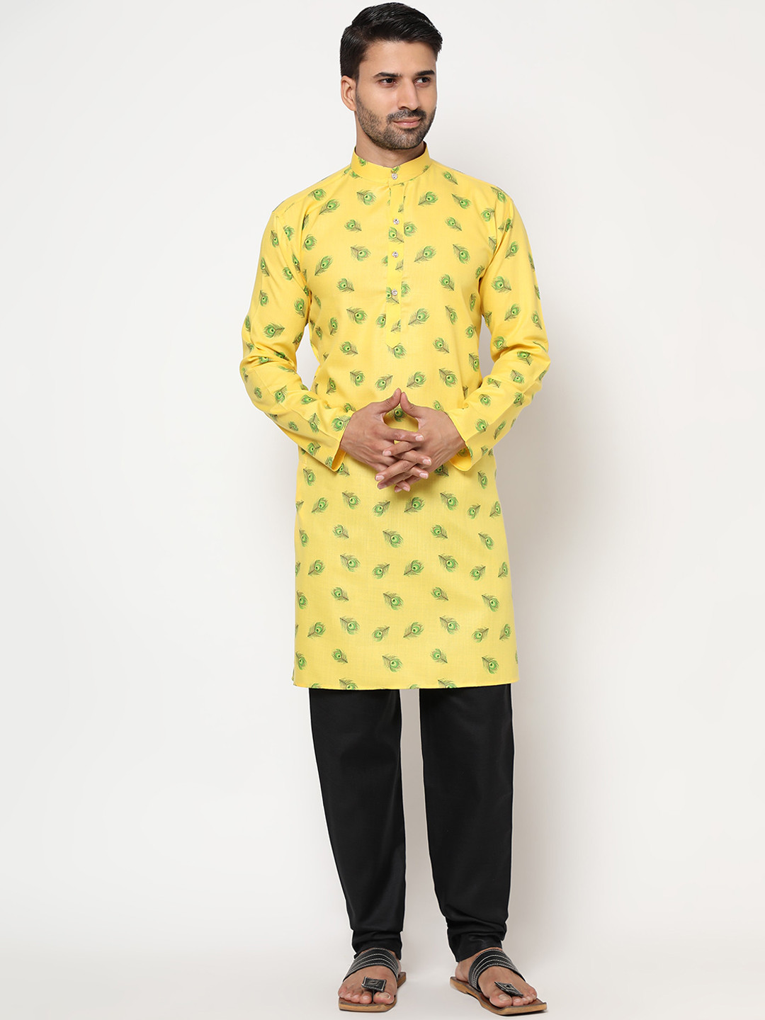 KAVYA SAREES Men Yellow Ethnic Motifs Printed Linen Kurta With Pyjamas