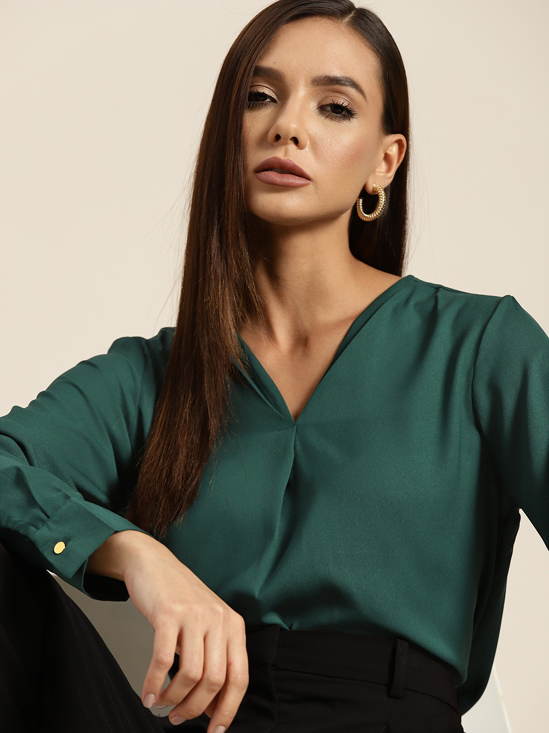 INVICTUS Women Green Solid Shirt Style Top