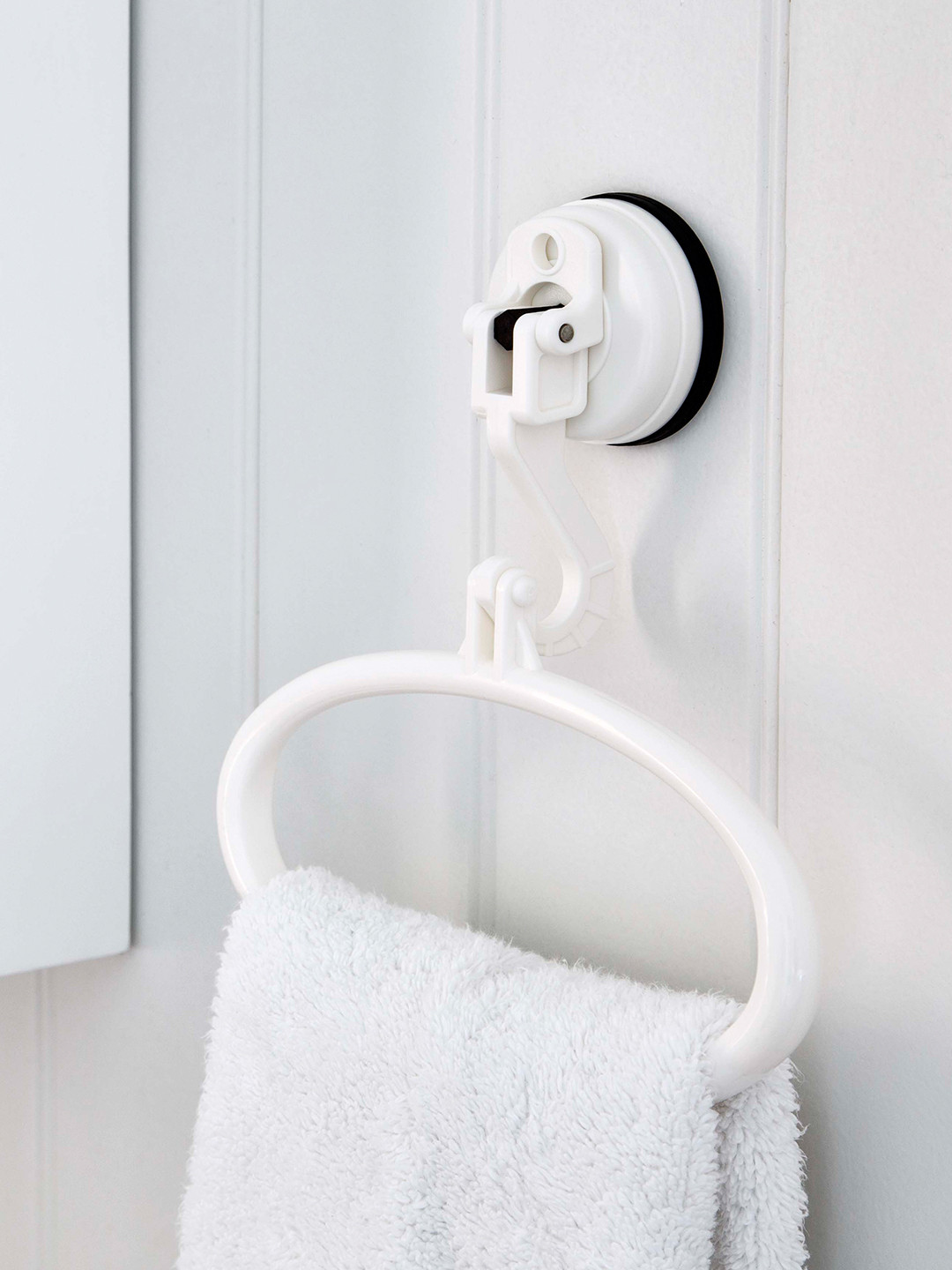 FECA White Towel Holder