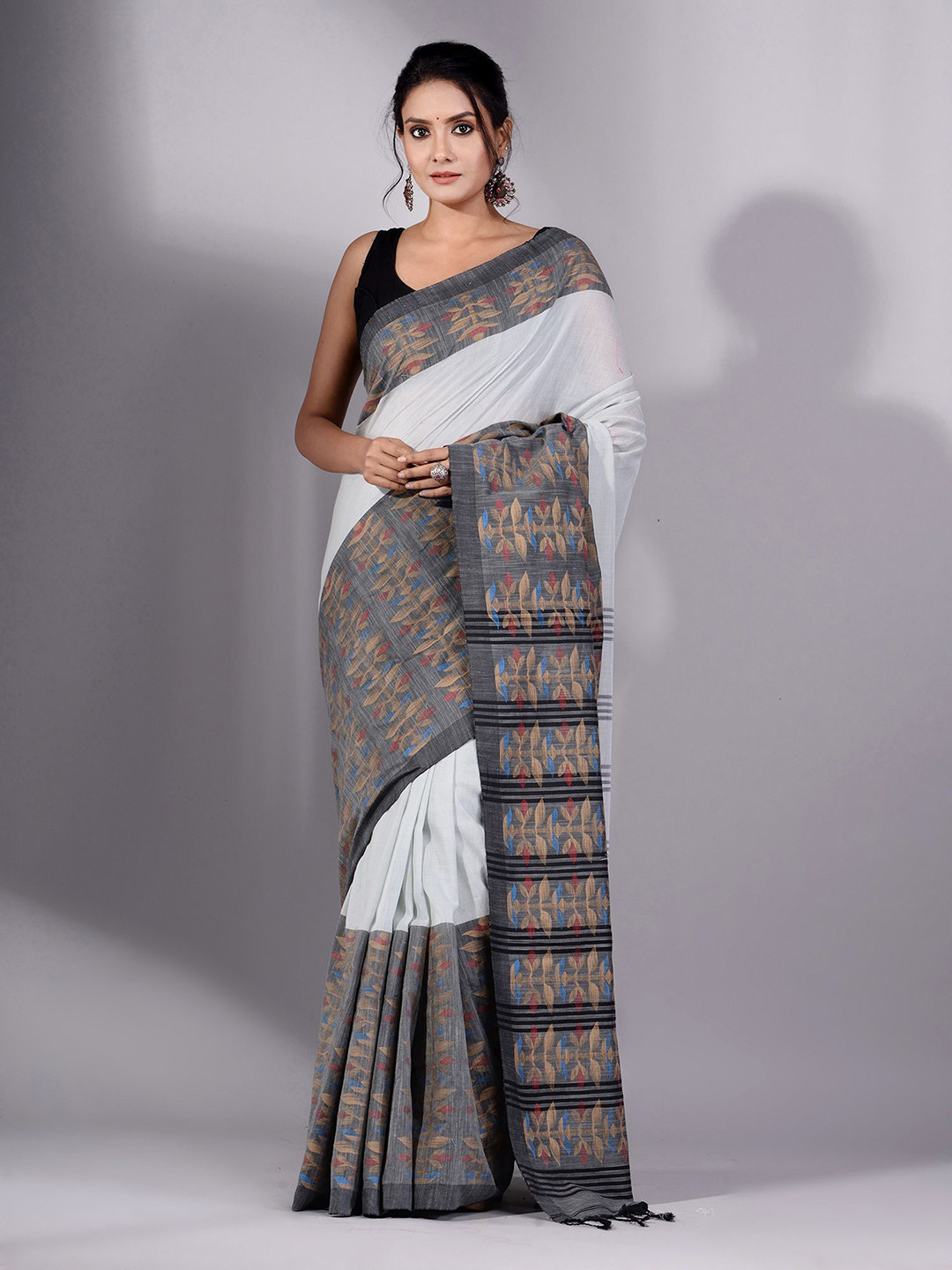 Charukriti Cream-Coloured & Black Woven Design Pure Cotton Saree