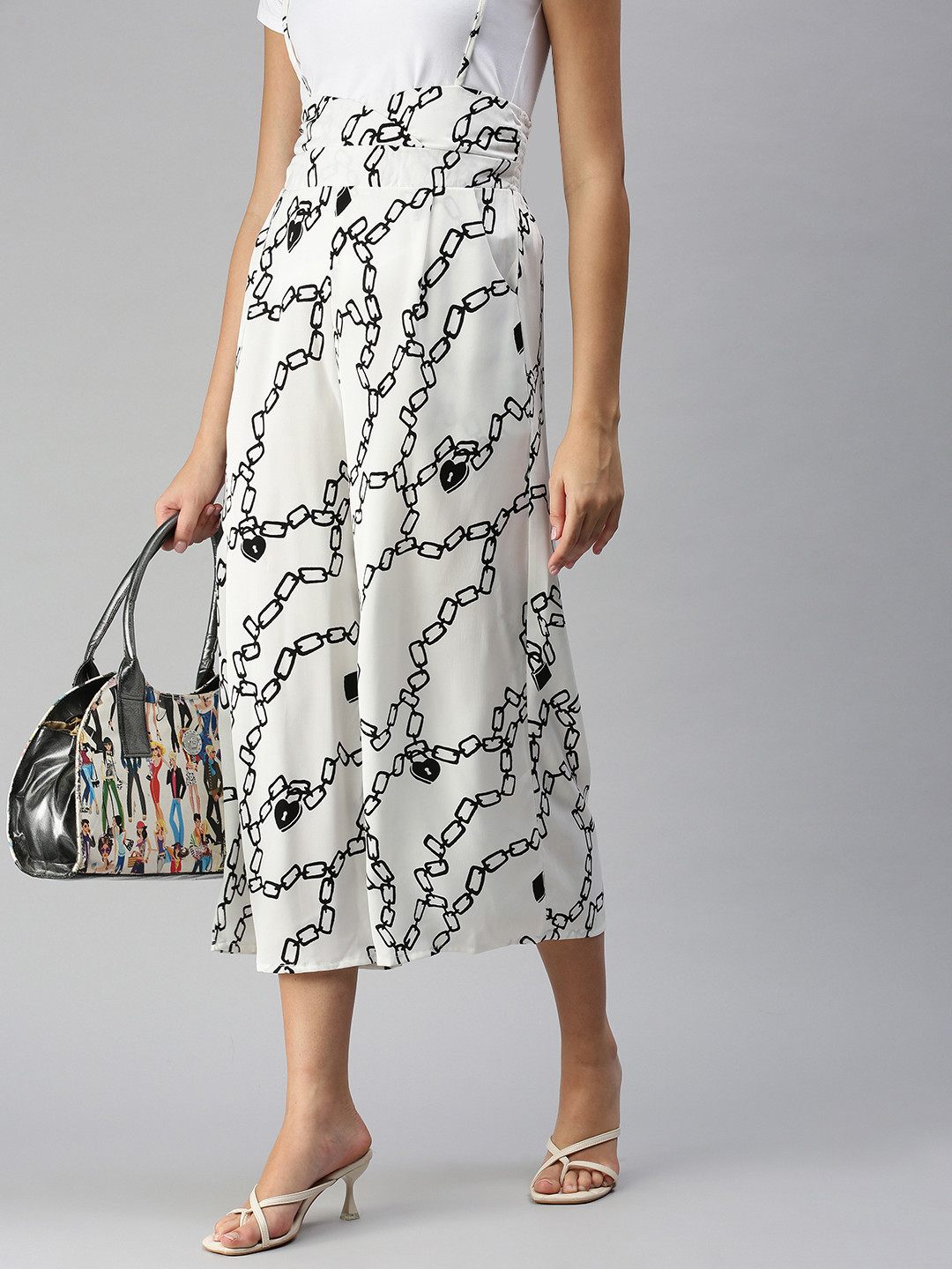 SHOWOFF White & Black Strapless Printed Capri Jumpsuit